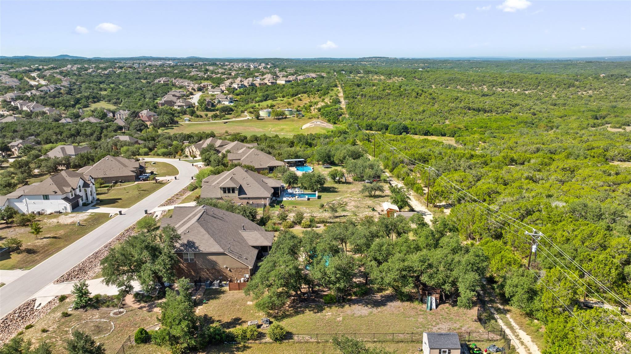 4512 Diamante Dr, Spicewood, TX 78669