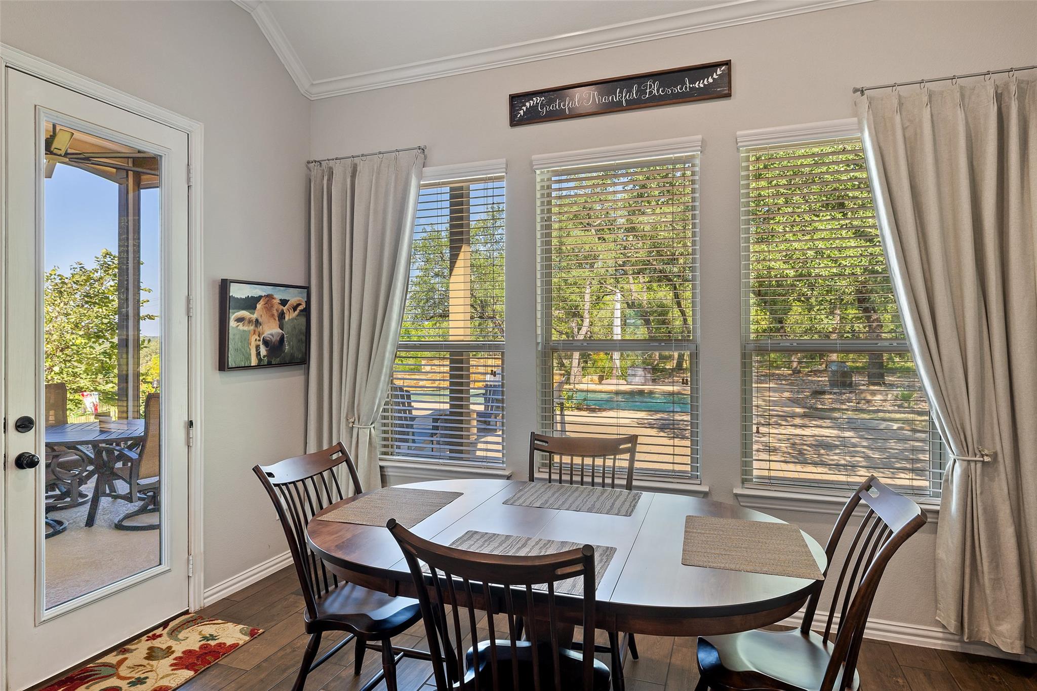 4512 Diamante Dr, Spicewood, TX 78669