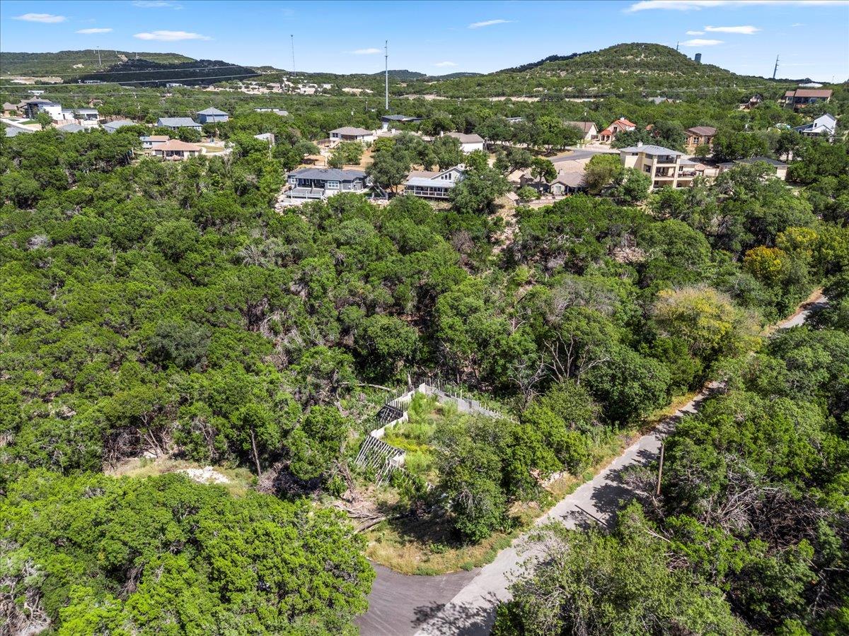 20710 Roundup Trl, Lago Vista, TX 78645