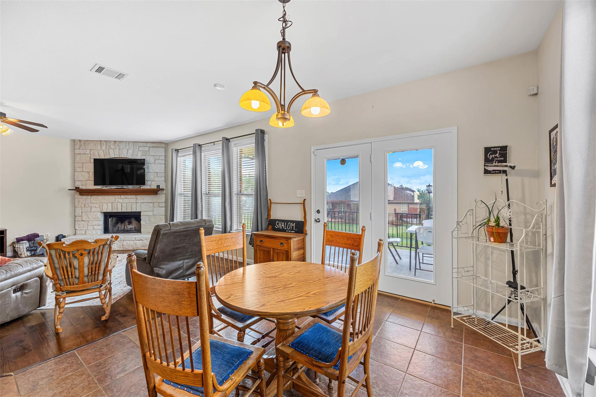 2011 Sandy Point Rd, Harker Heights, TX 76548