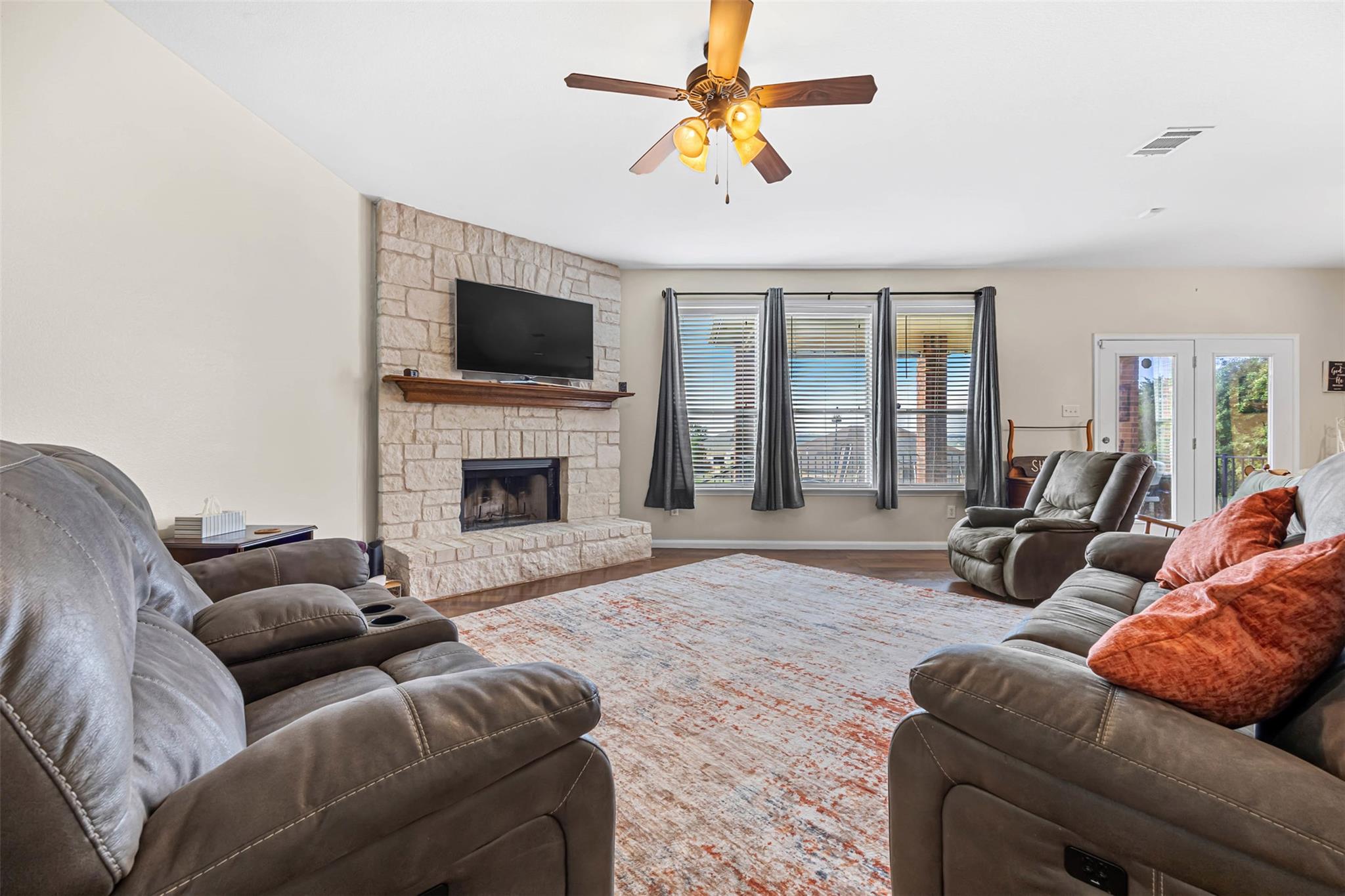 2011 Sandy Point Rd, Harker Heights, TX 76548