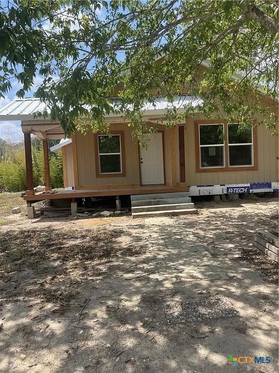 218 S Bright St, Gonzales, TX 78629
