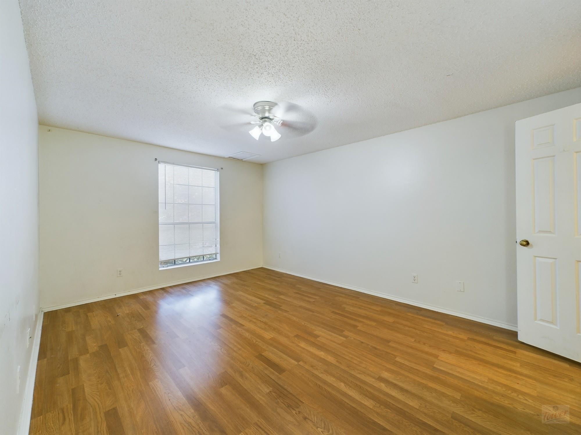 2401 Leon St # 303, Austin, TX 78705