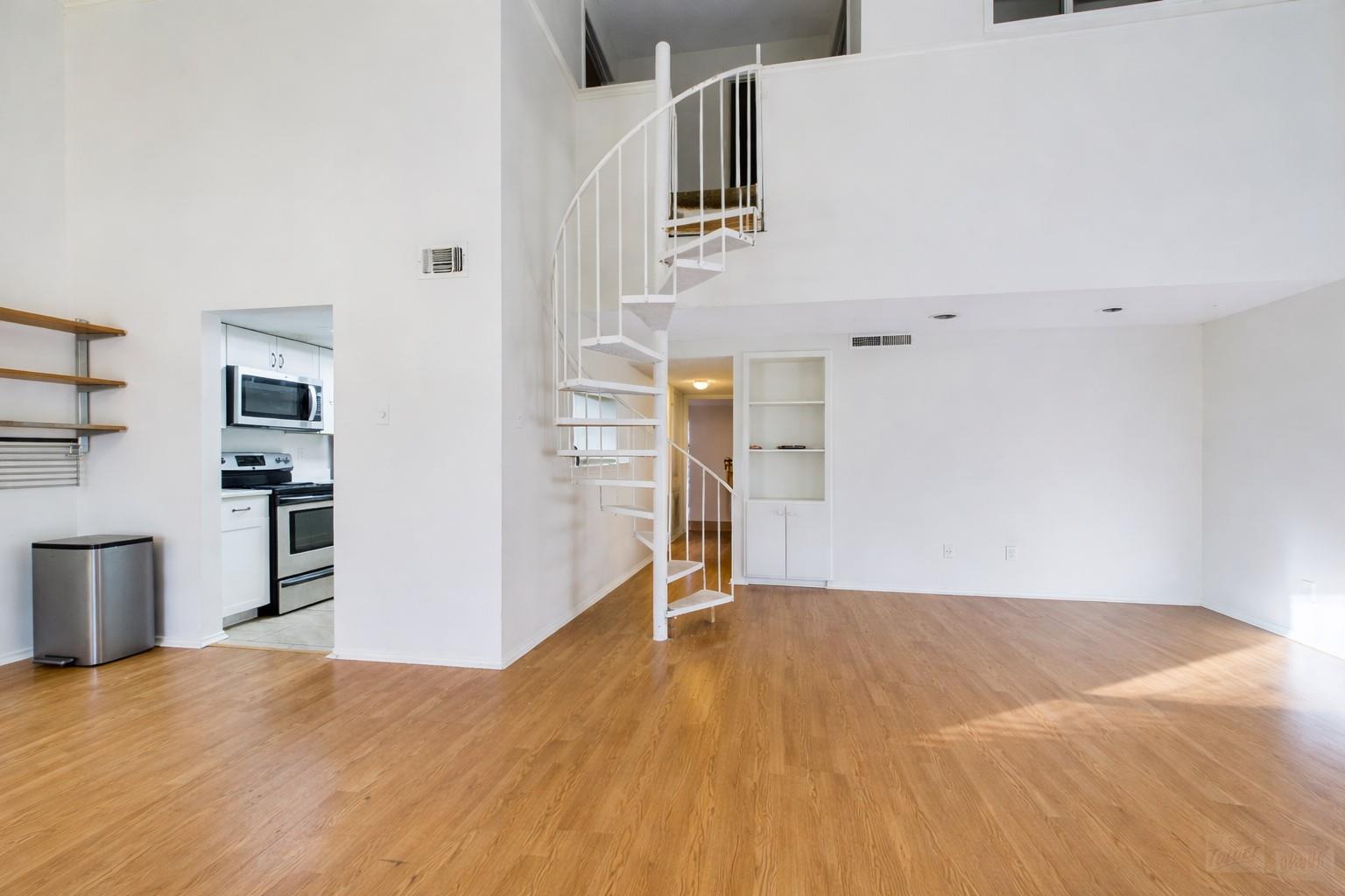 2401 Leon St # 303, Austin, TX 78705