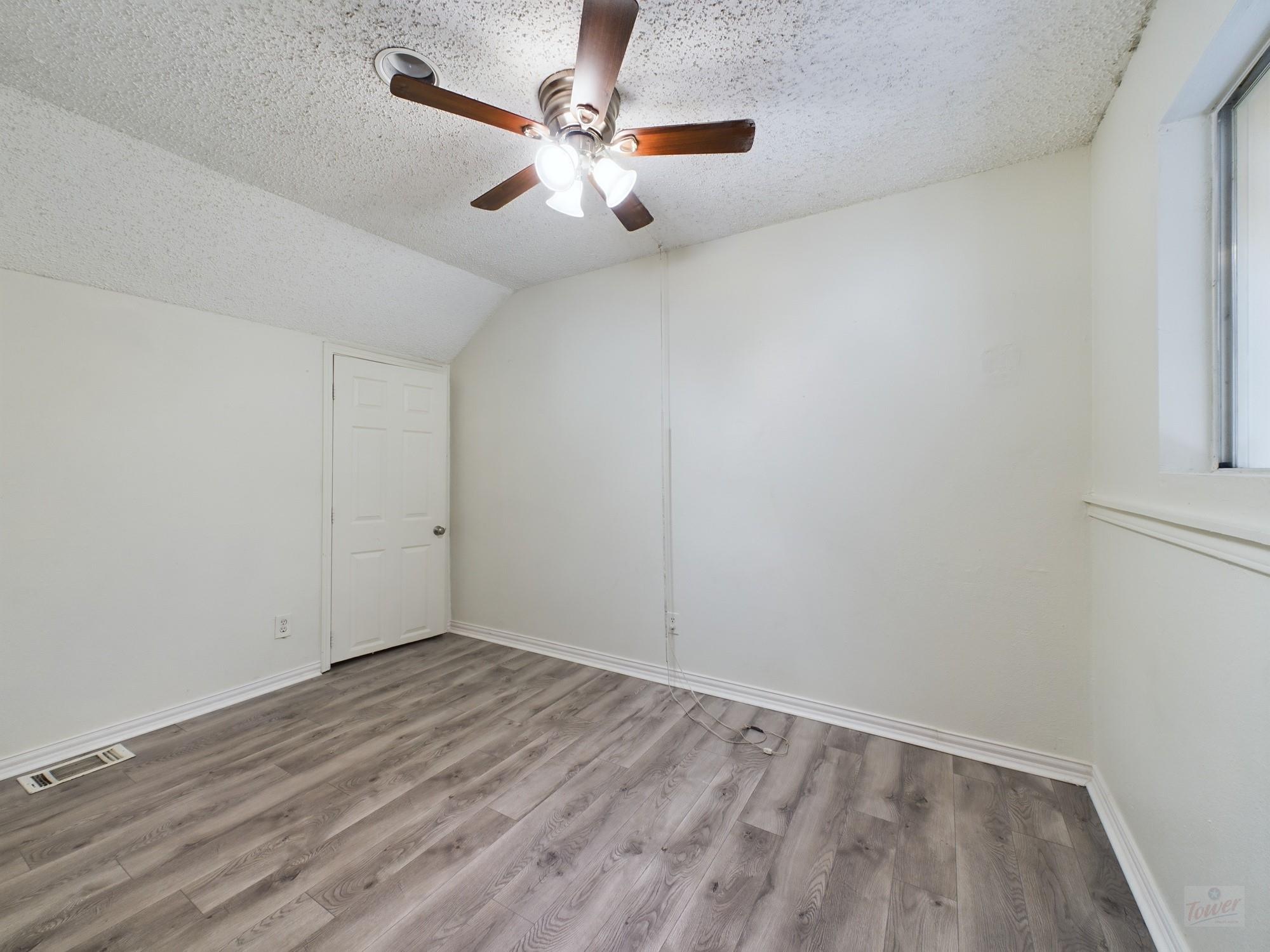 2401 Leon St # 303, Austin, TX 78705