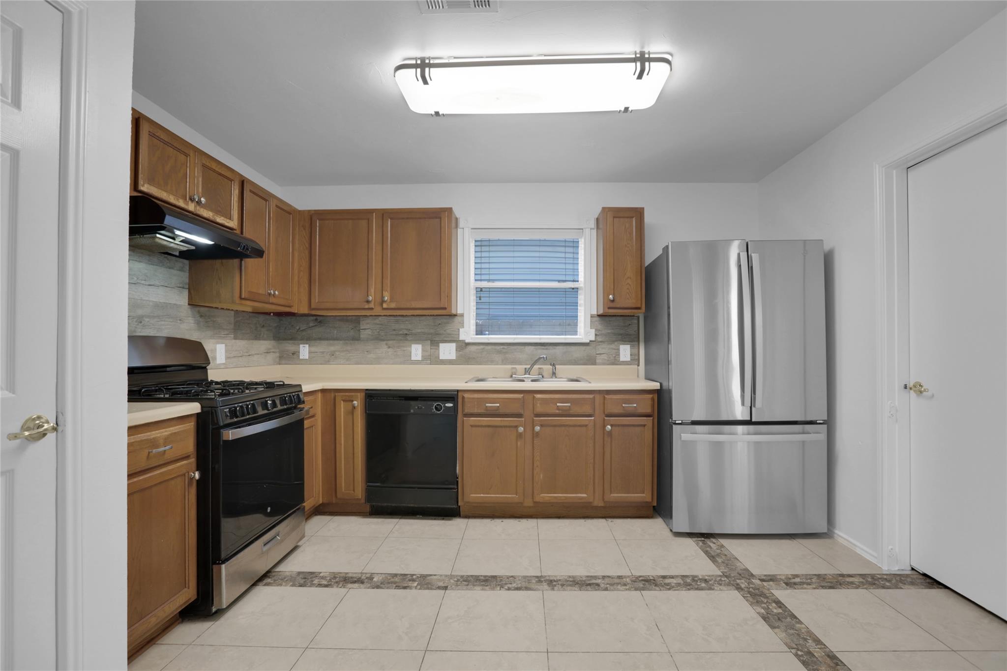 18801 Great Falls Dr, Manor, TX 78653