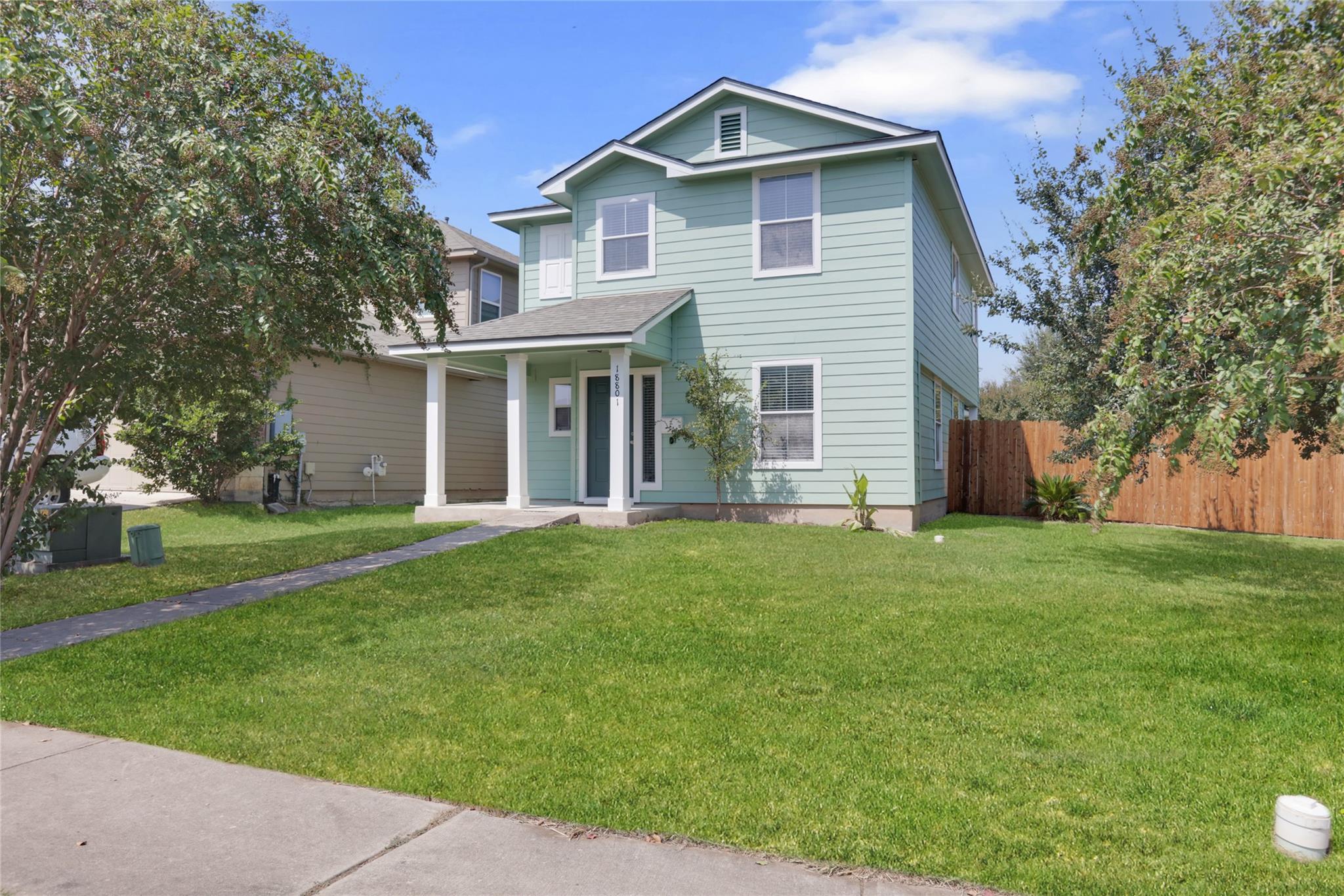 18801 Great Falls Dr, Manor, TX 78653