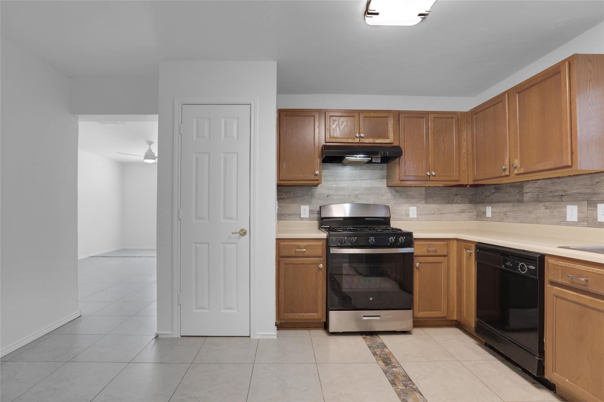 18801 Great Falls Dr, Manor, TX 78653