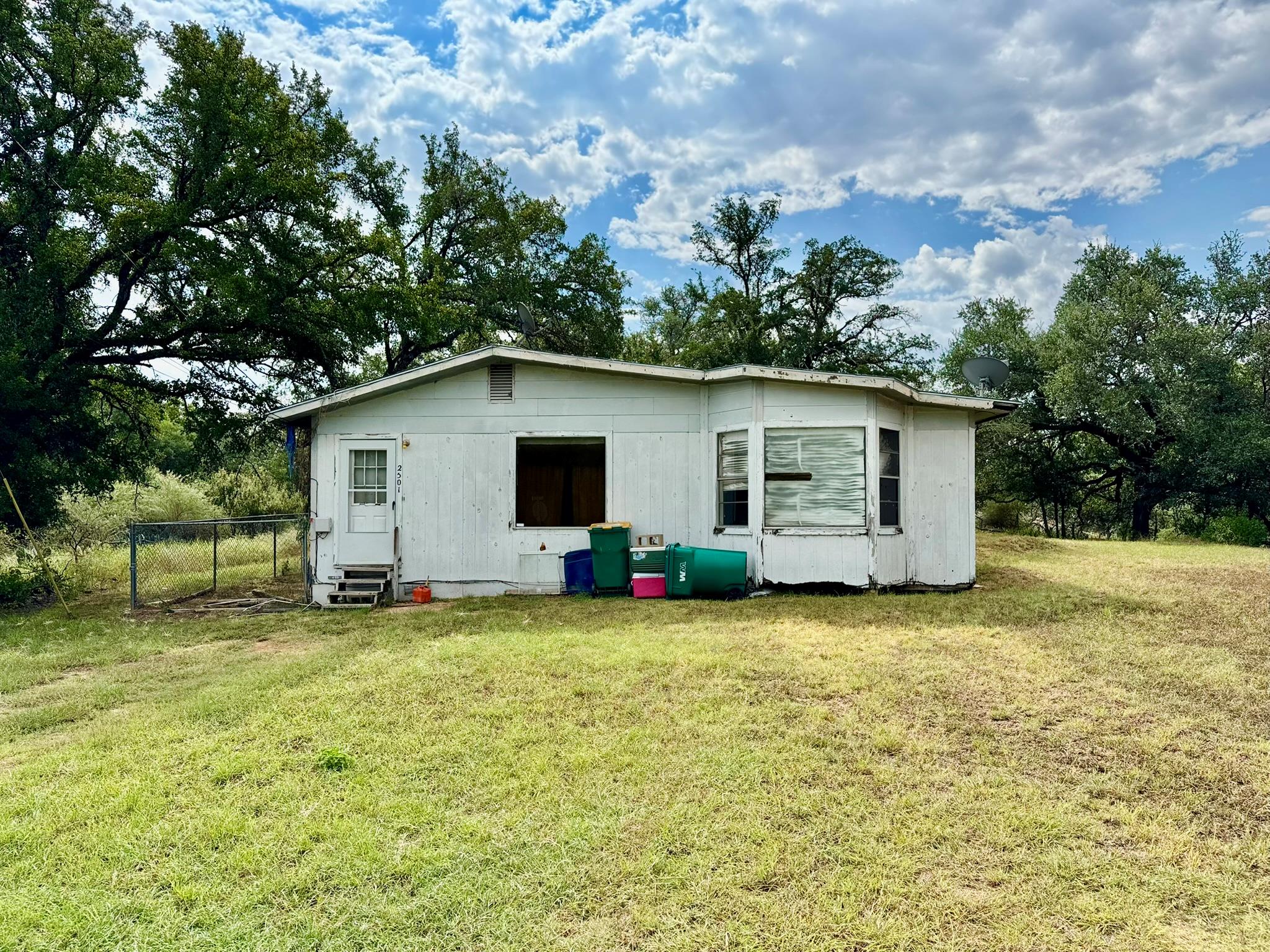 2501 Belaire West Ln, Marble Falls, TX 78654