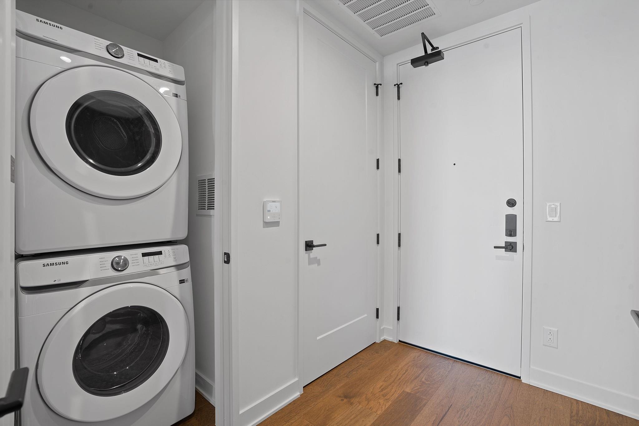 84 East Ave # 2708, Austin, TX 78701