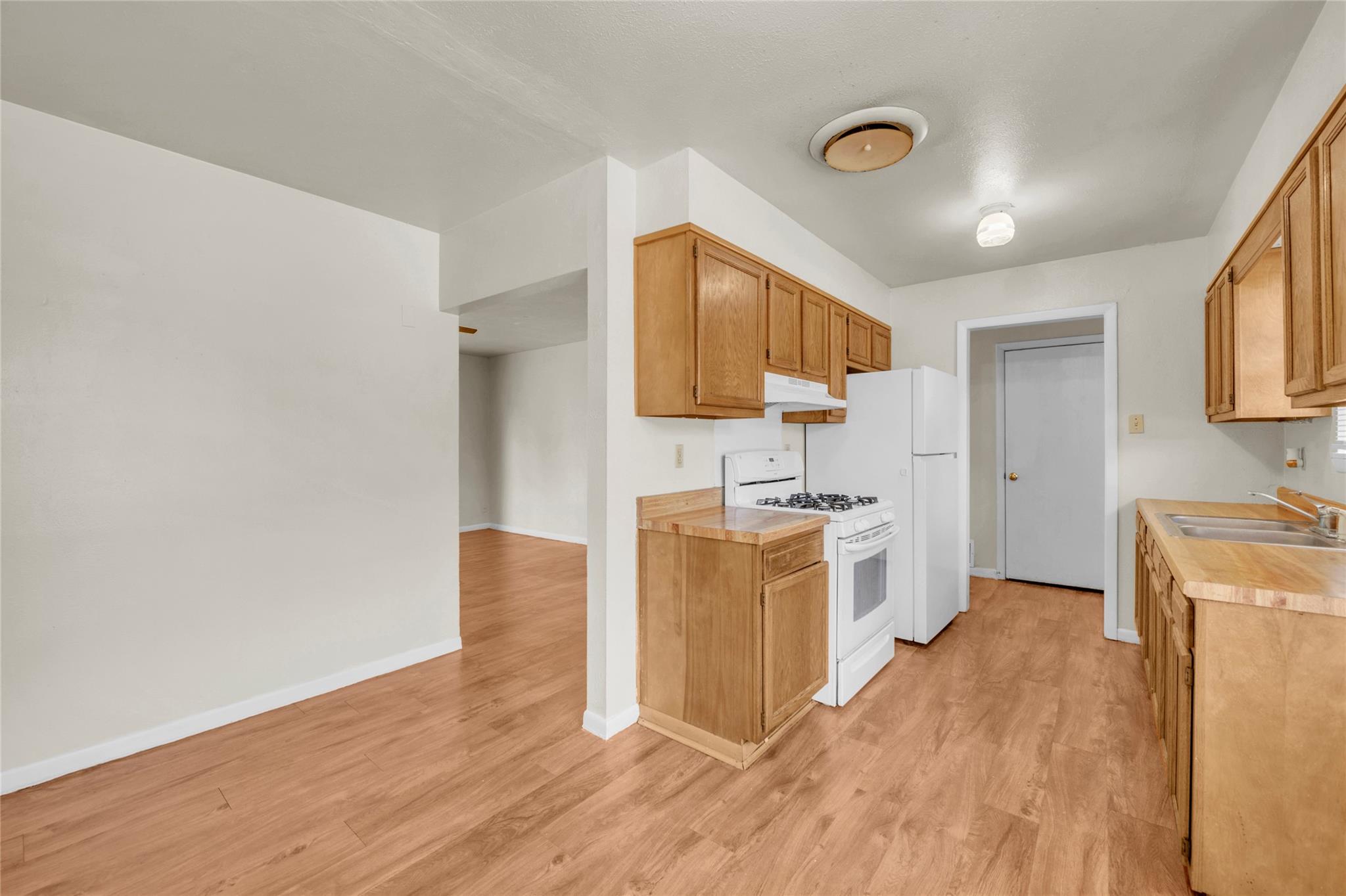 1210 Ridgemont Dr, Killeen, TX 76549