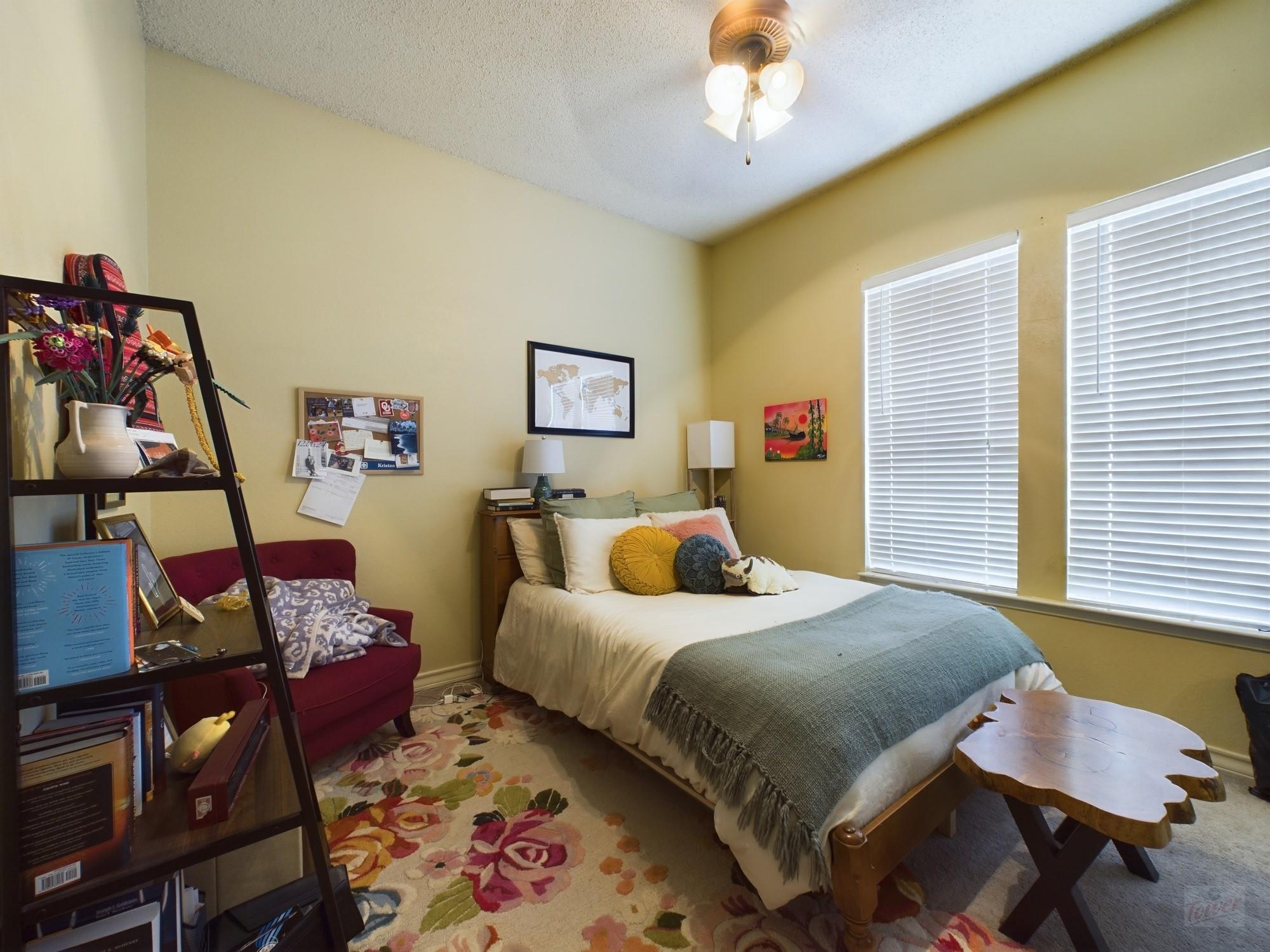 914 W 26th St # 303, Austin, TX 78705