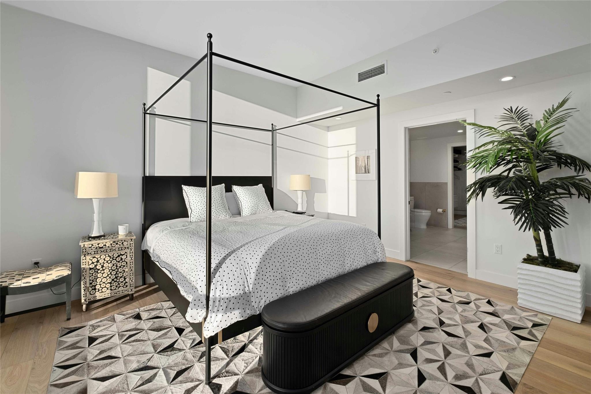 70 Rainey St # 1506, Austin, TX 78701