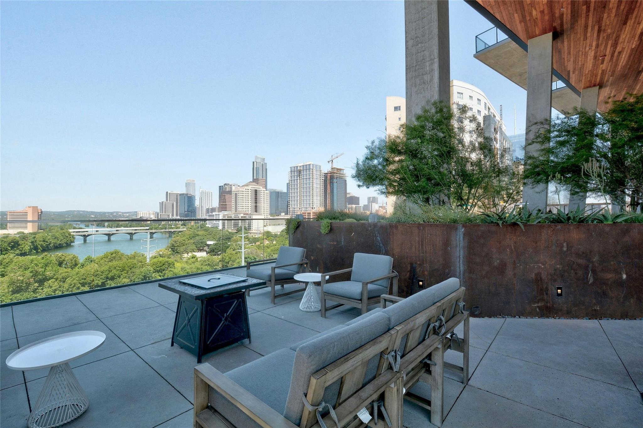 70 Rainey St # 1506, Austin, TX 78701