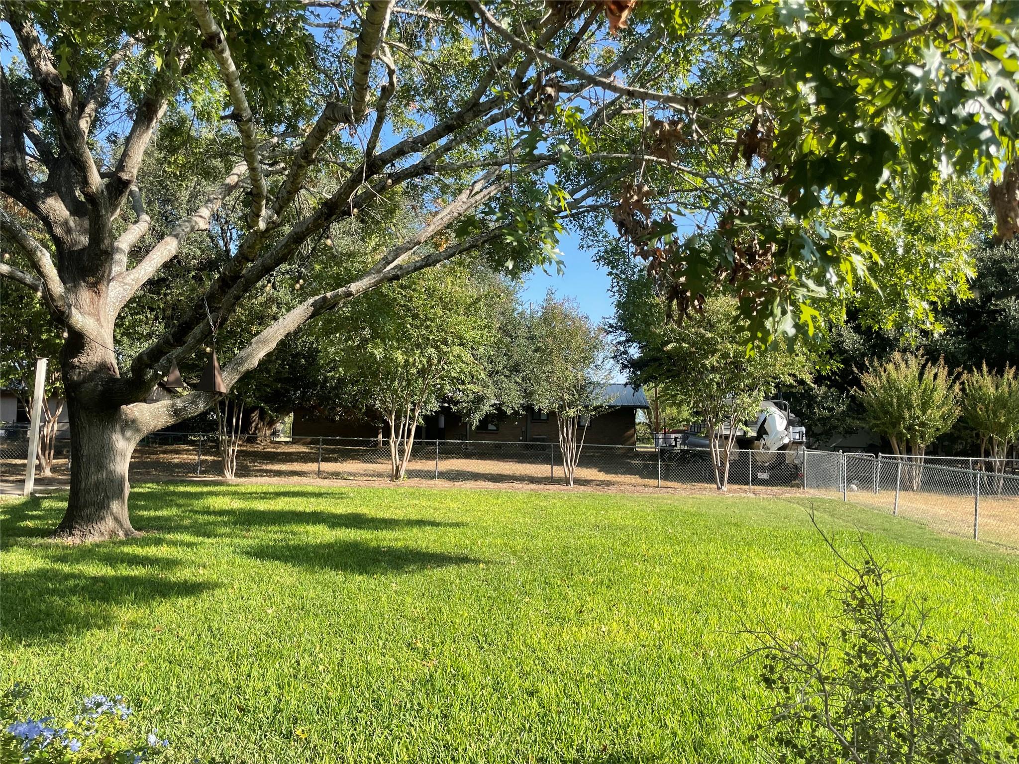 1113 Hackberry Dr, Marble Falls, TX 78654