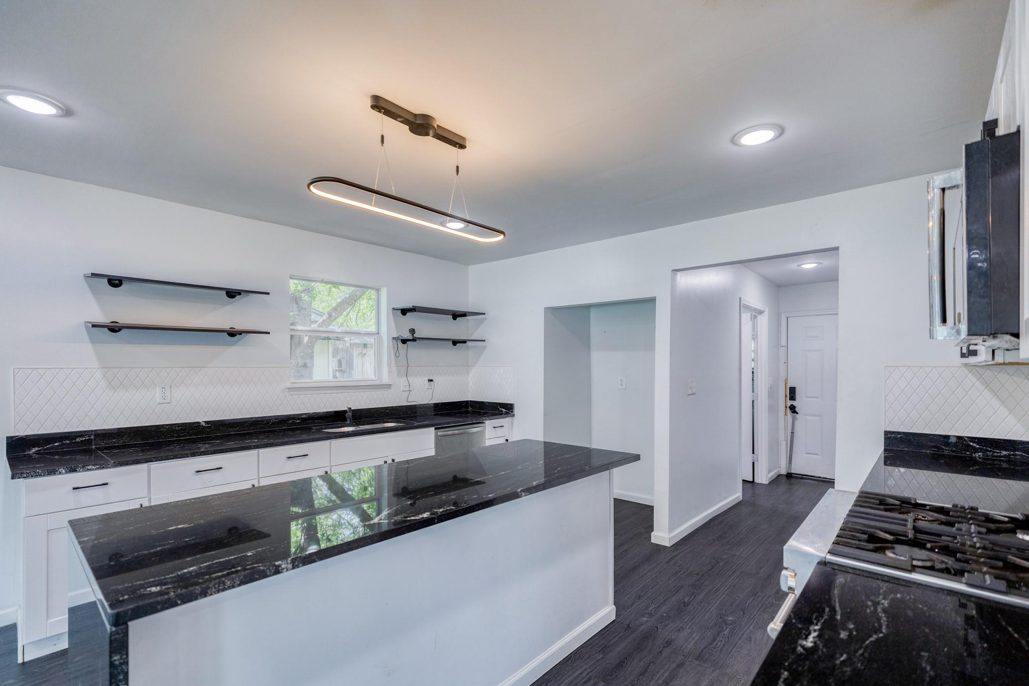 6202 Carnation Ter, Austin, TX 78741