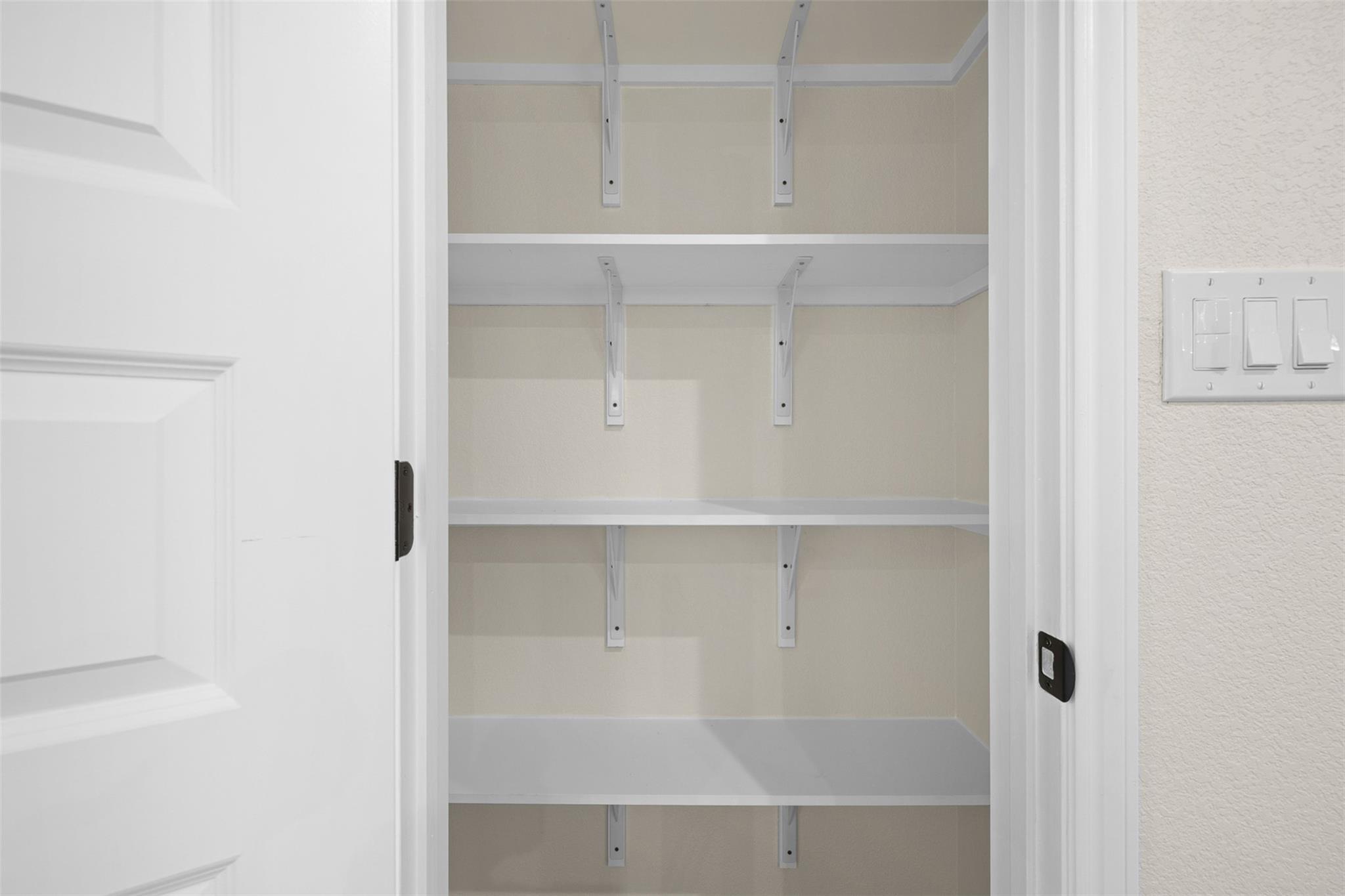 340 Cactus St, Giddings, TX 78942