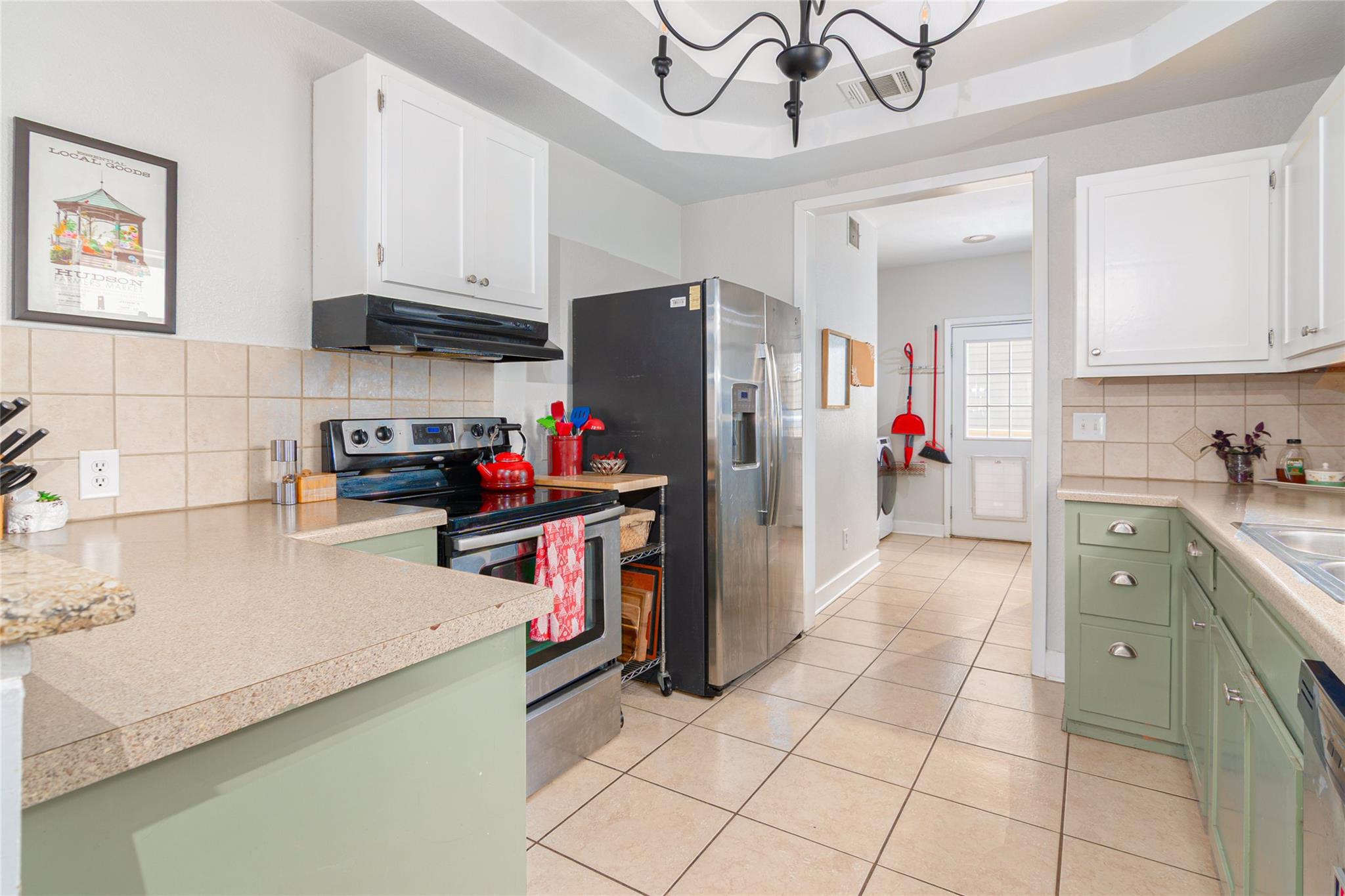 204 Prim Rose St, Blanco, TX 78606