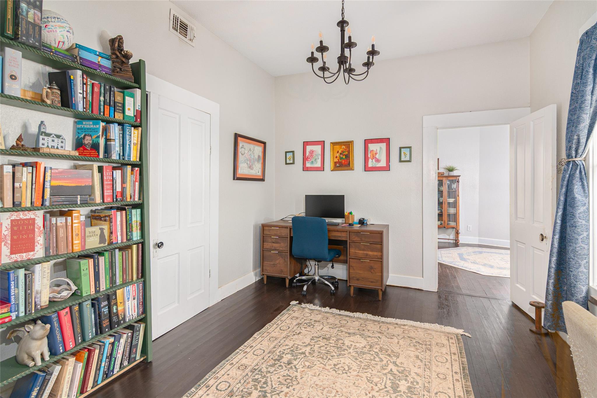 204 Prim Rose St, Blanco, TX 78606