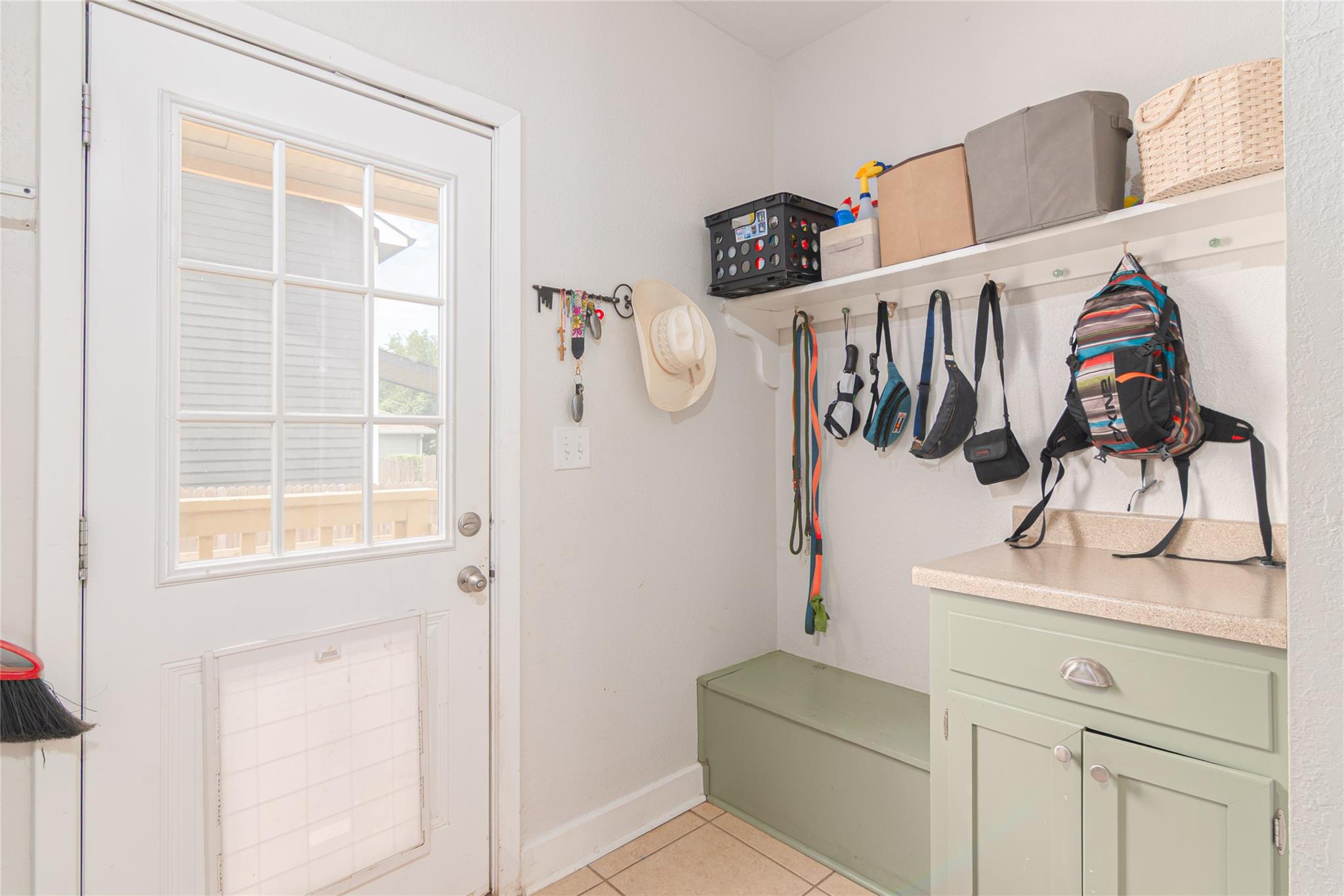 204 Prim Rose St, Blanco, TX 78606