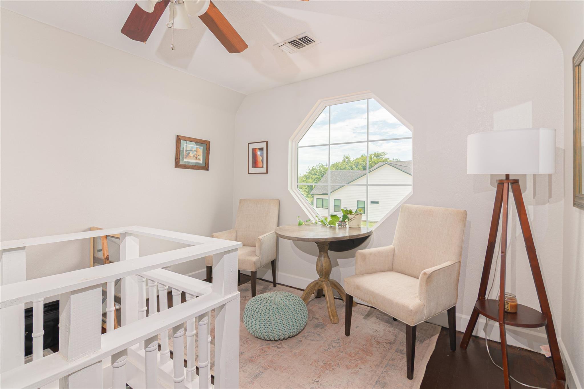 204 Prim Rose St, Blanco, TX 78606