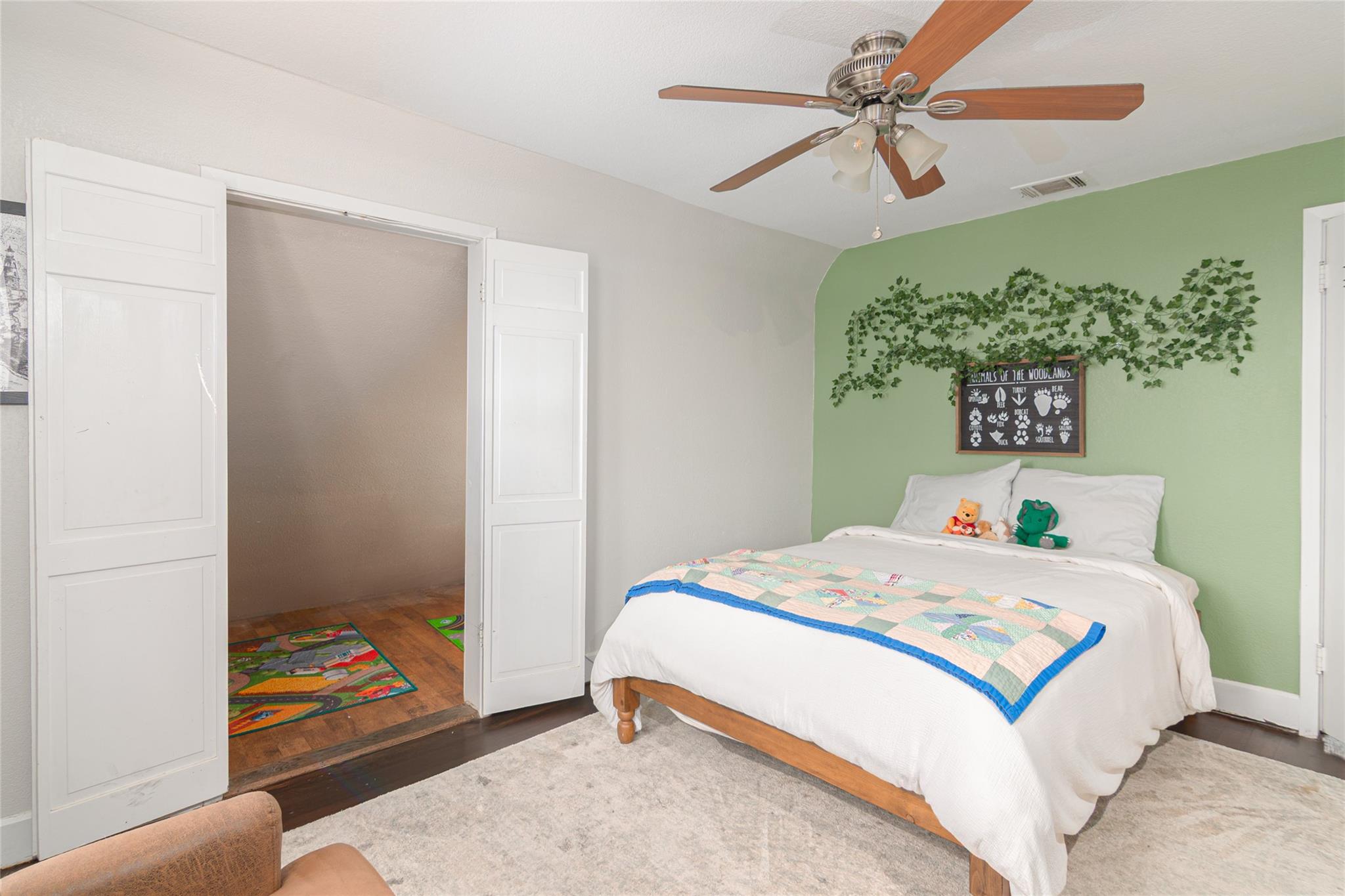 204 Prim Rose St, Blanco, TX 78606