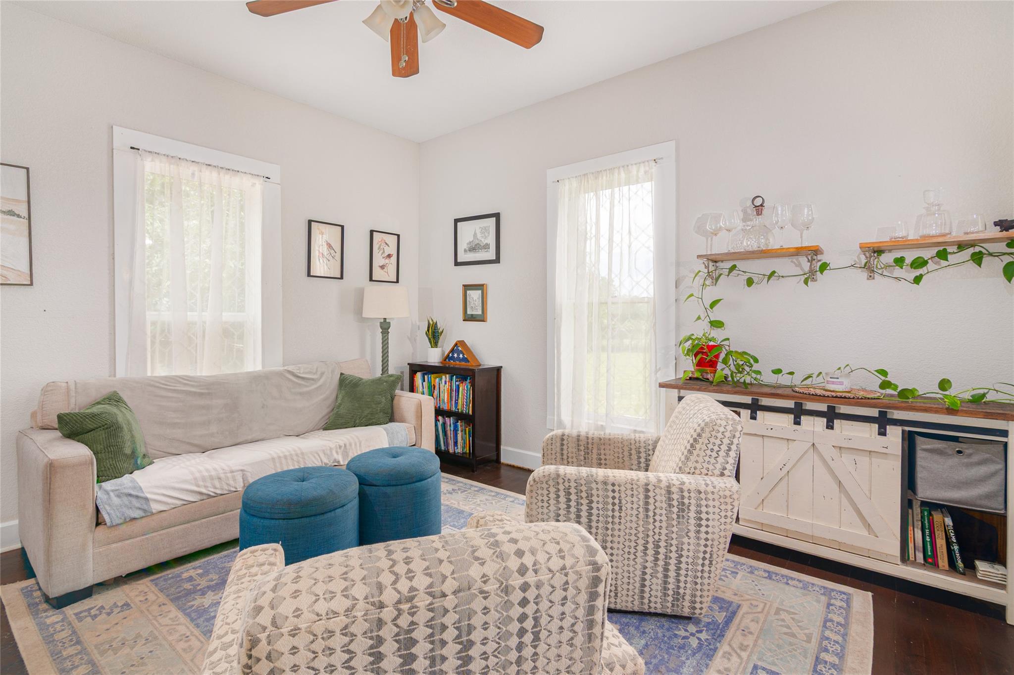 204 Prim Rose St, Blanco, TX 78606