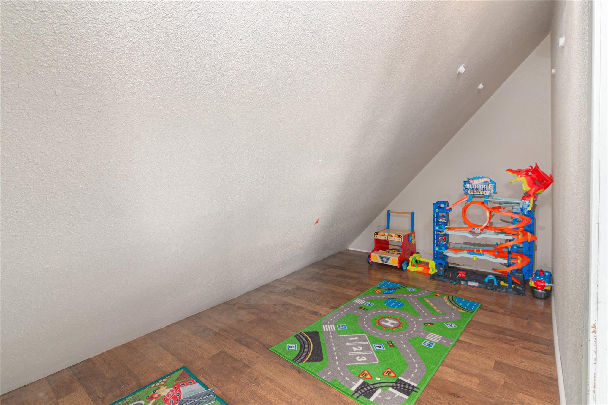 204 Prim Rose St, Blanco, TX 78606