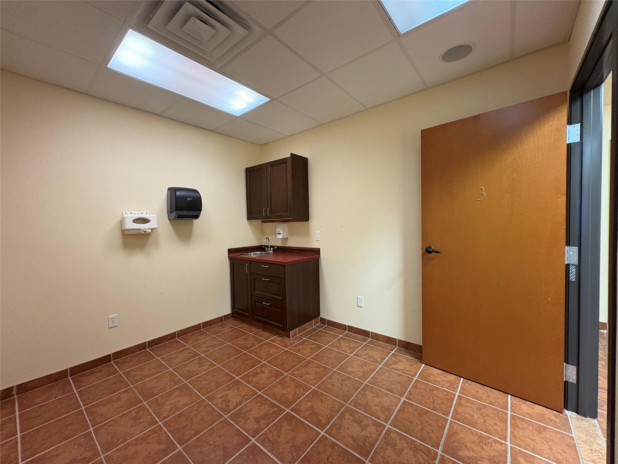 7700 Cat Hollow Dr # 202, Round Rock, TX 78681