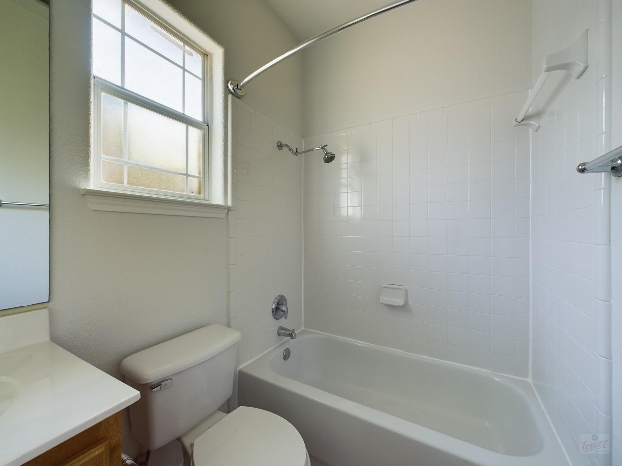 401 Nelray Blvd # B, Austin, TX 78751