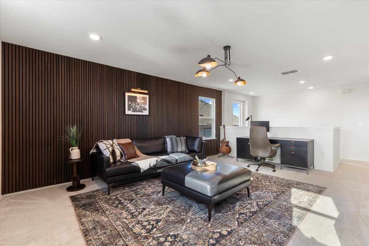 7010 Harvest Trail Dr, Austin, TX 78736