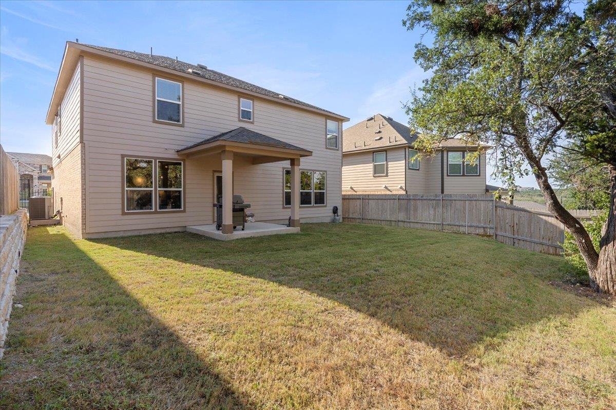 7010 Harvest Trail Dr, Austin, TX 78736