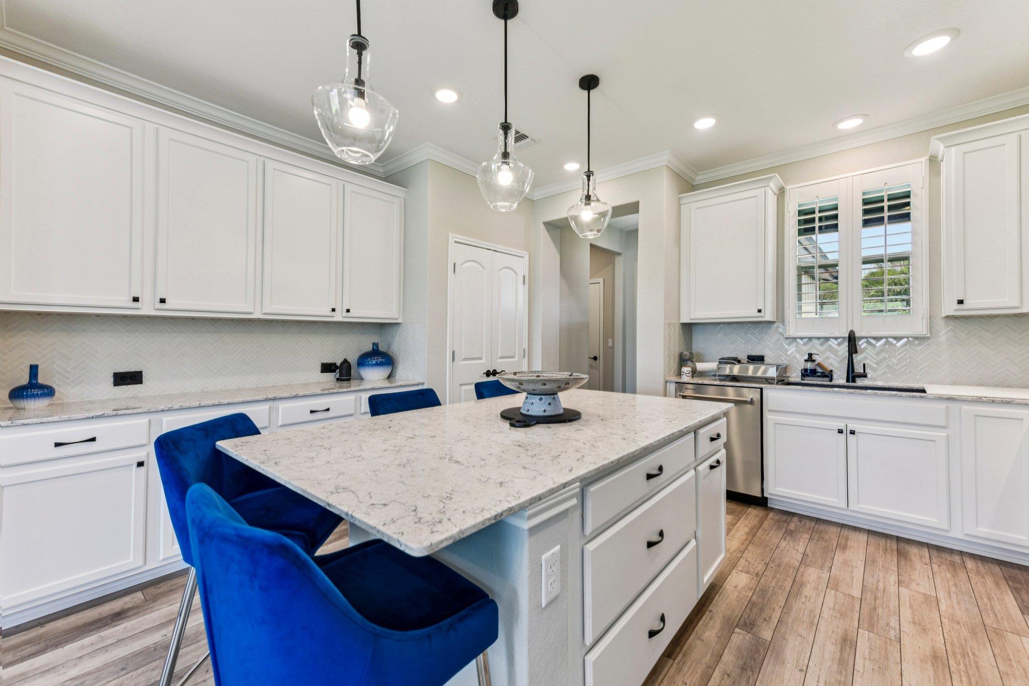 106 Kitty Hawk Rd, Georgetown, TX 78633