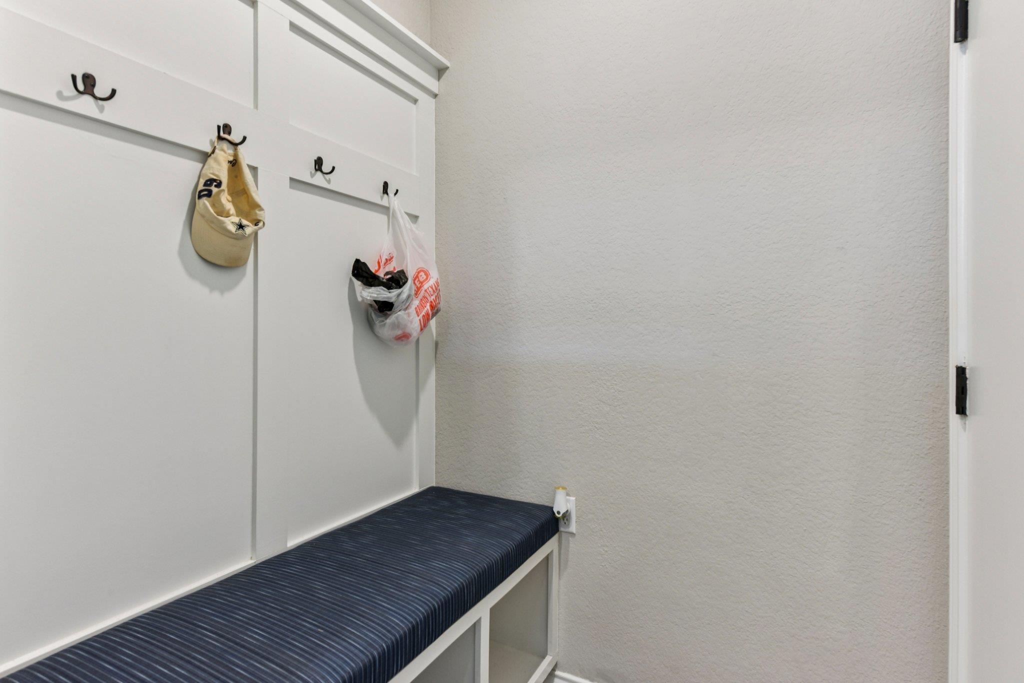 106 Kitty Hawk Rd, Georgetown, TX 78633