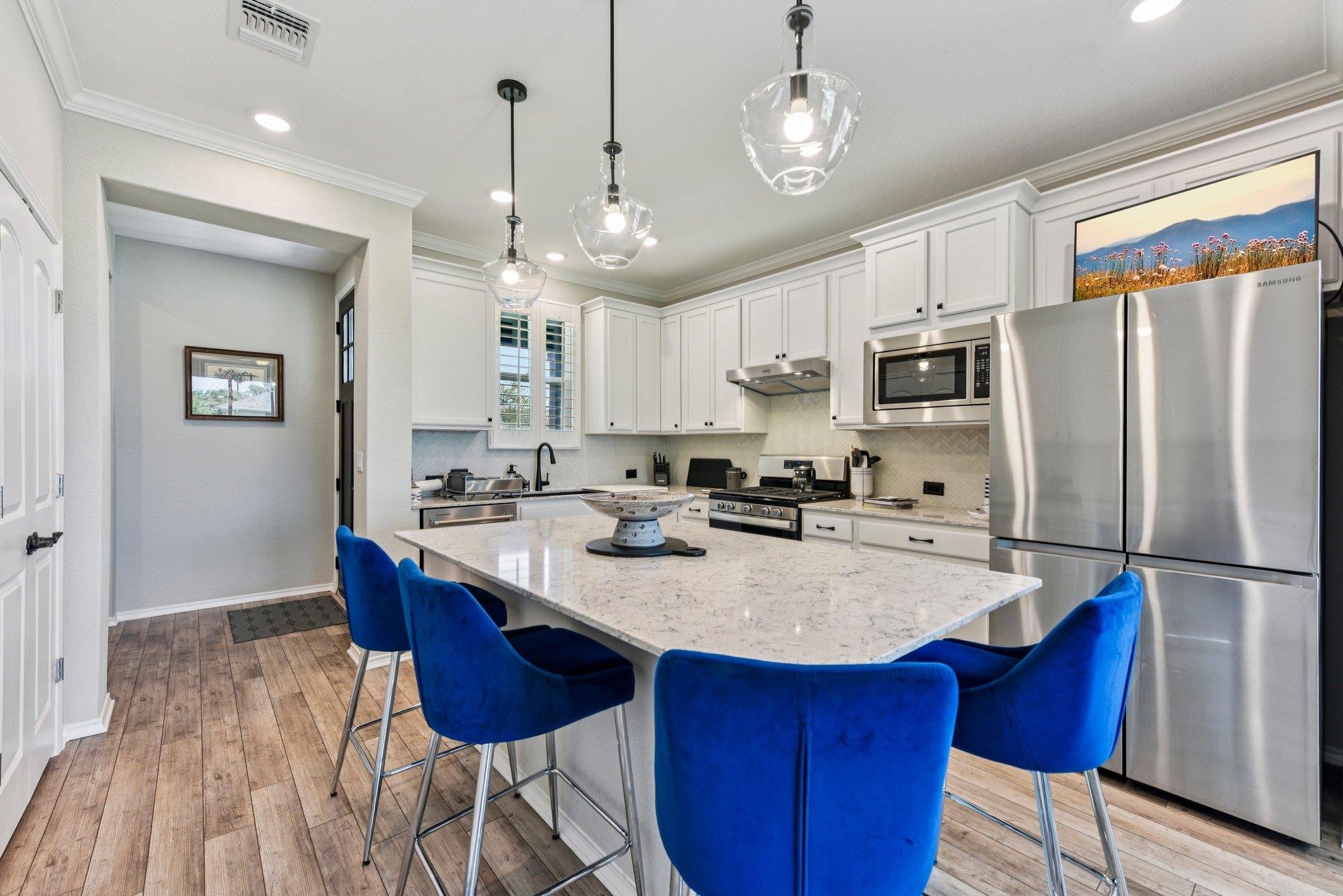 106 Kitty Hawk Rd, Georgetown, TX 78633