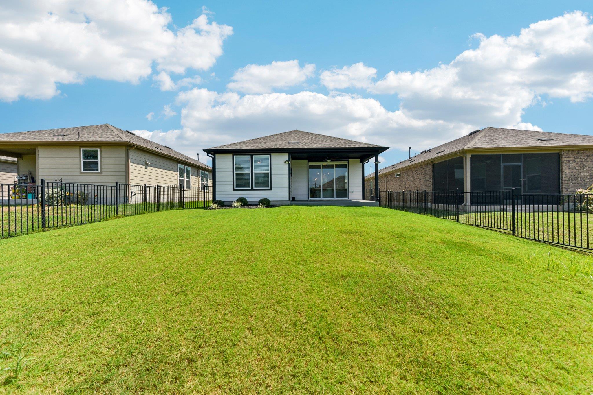 106 Kitty Hawk Rd, Georgetown, TX 78633