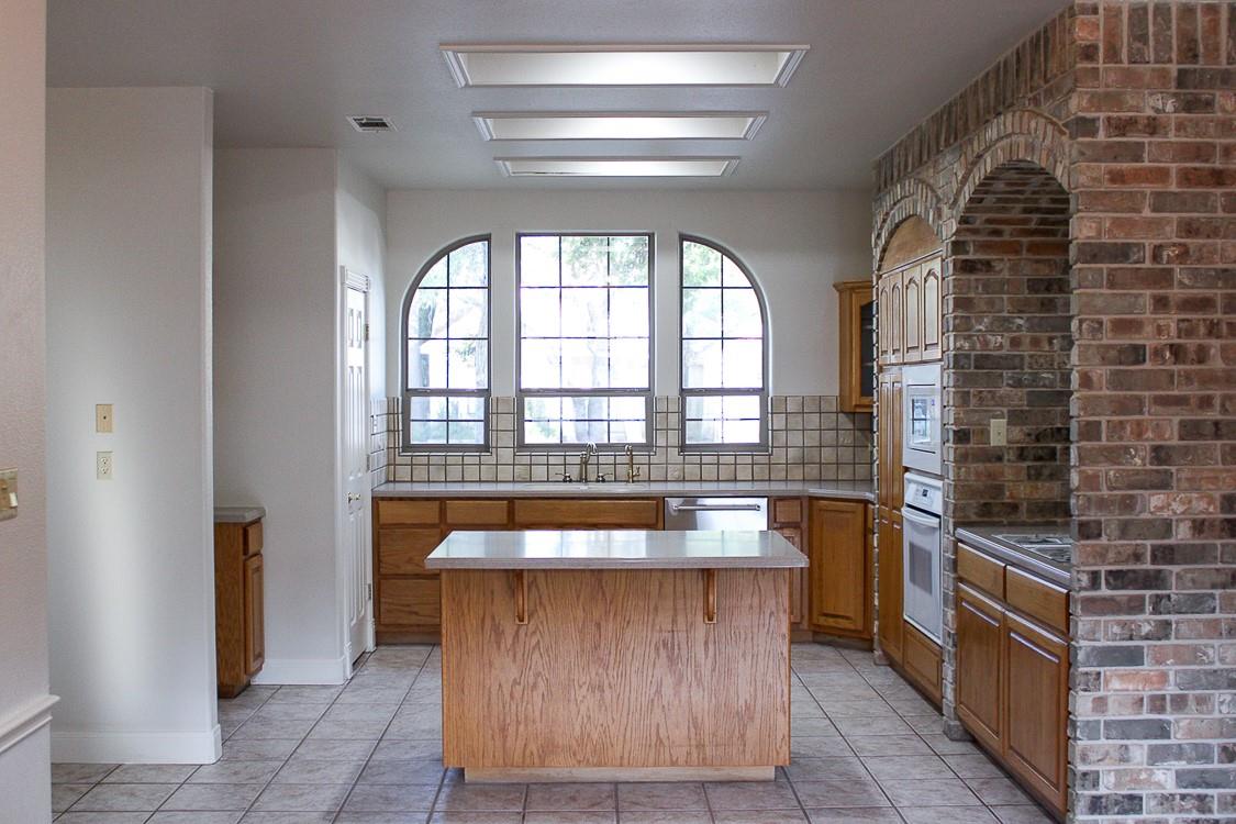 106 Vandeventer Dr, Burnet, TX 78611