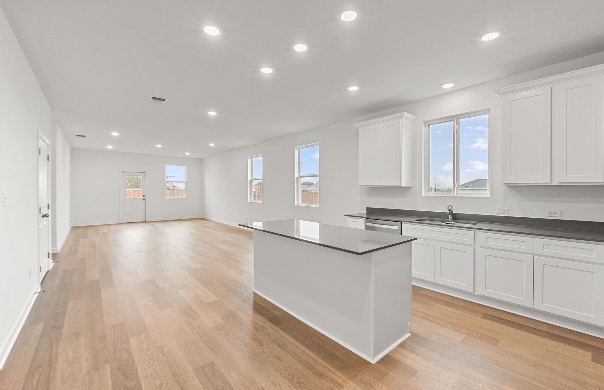 325 Sullivan Way, Elgin, TX 78621