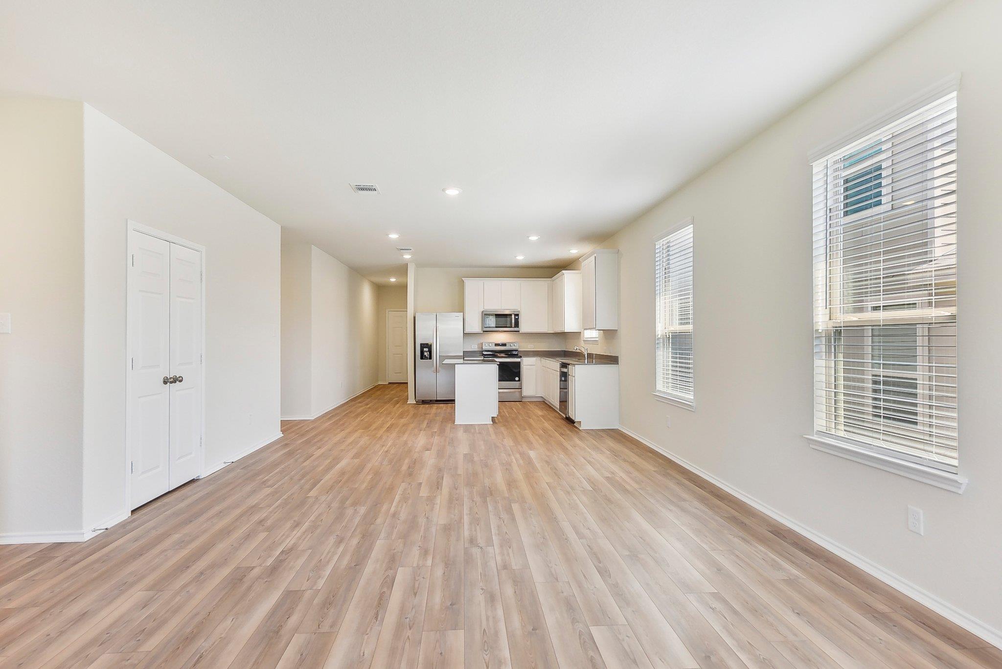 325 Sullivan Way, Elgin, TX 78621