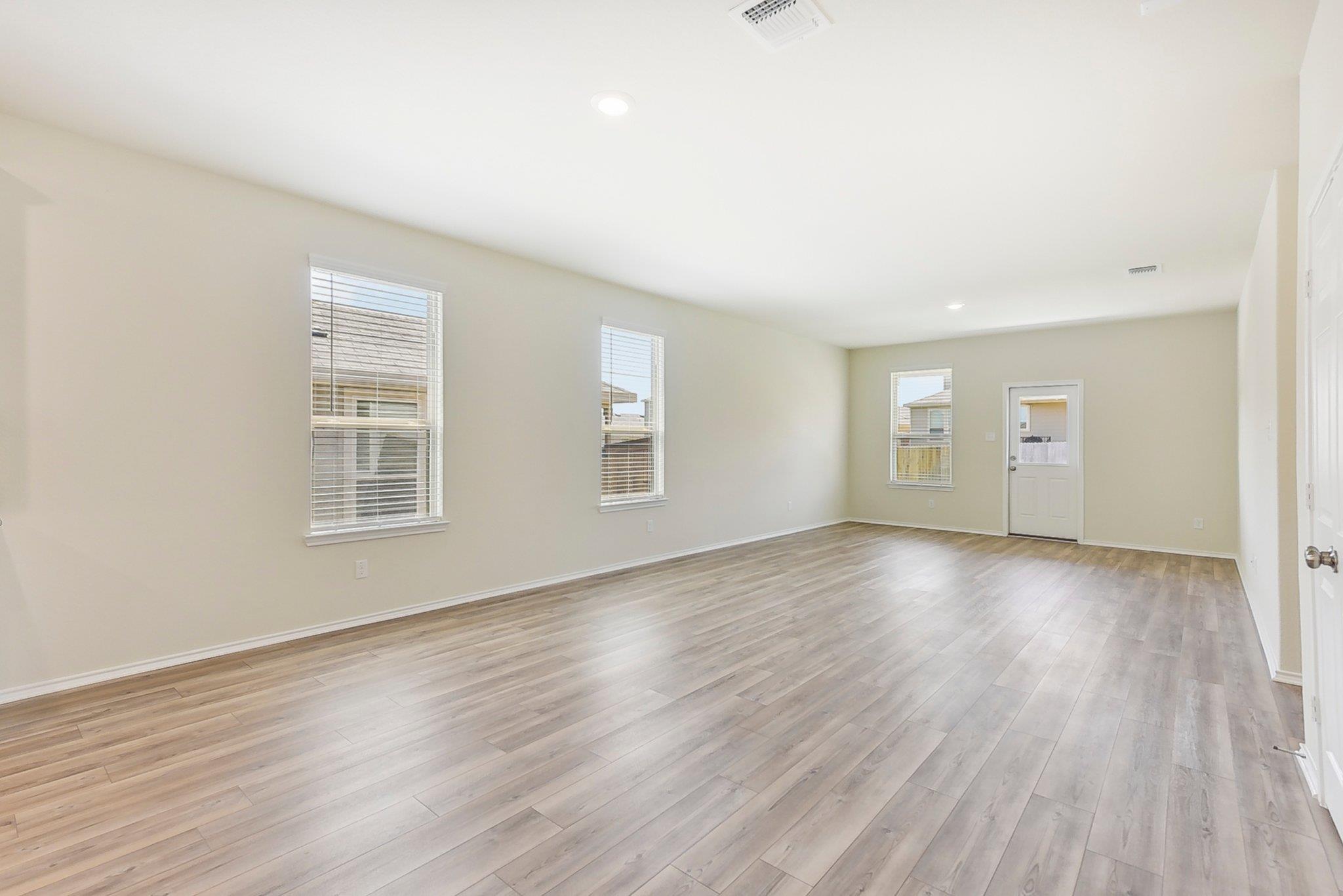 325 Sullivan Way, Elgin, TX 78621