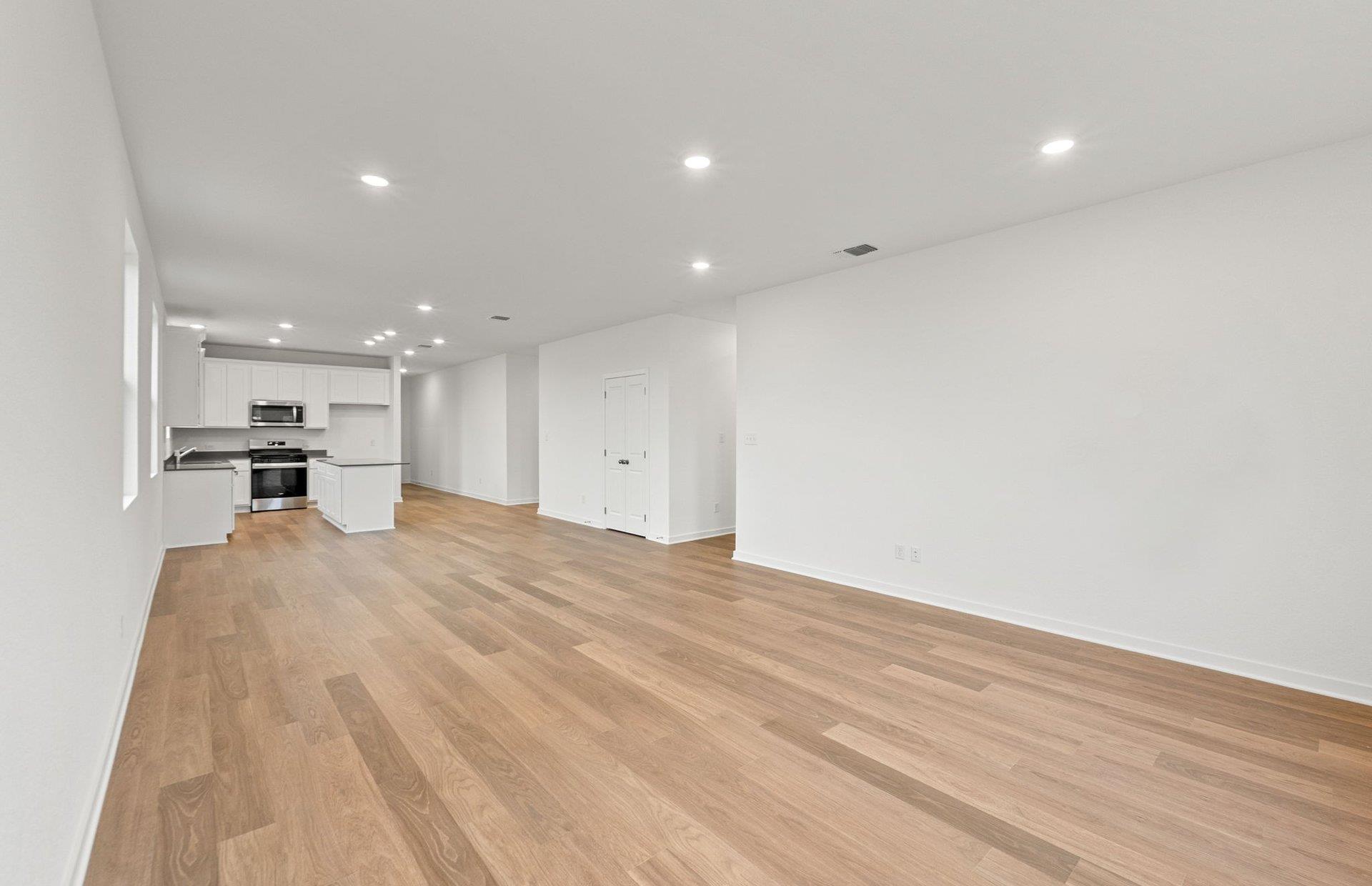 325 Sullivan Way, Elgin, TX 78621