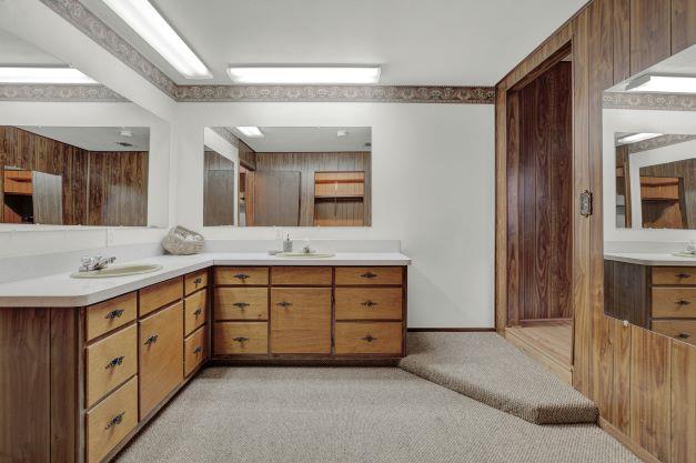 1801 N Llano St N, Fredericksburg, TX 78624