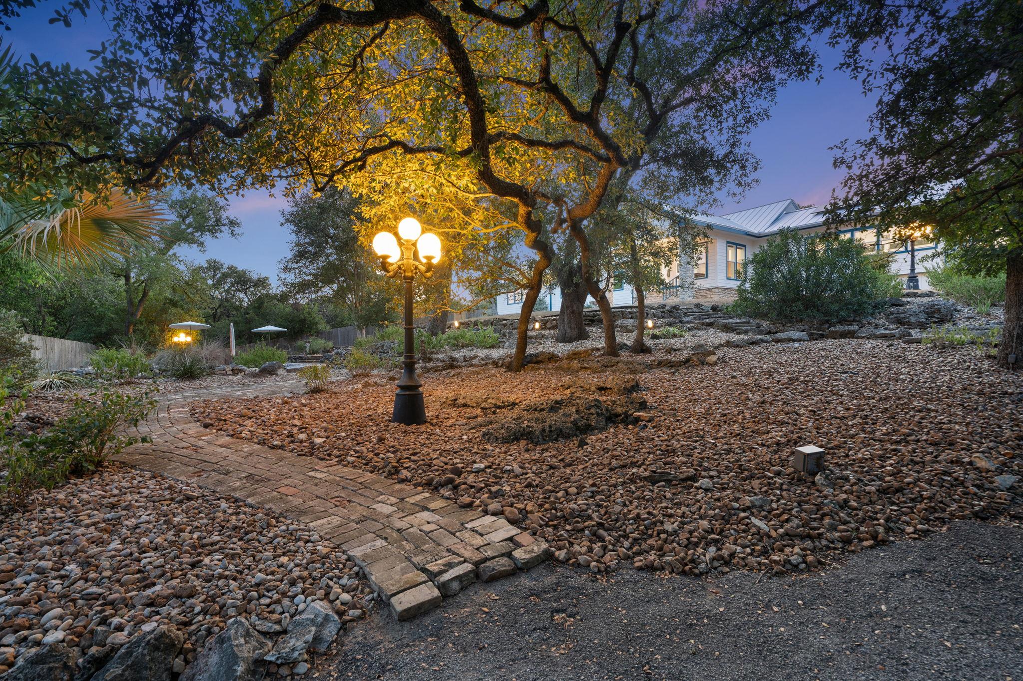 335 Veramendi St, San Marcos, TX 78666