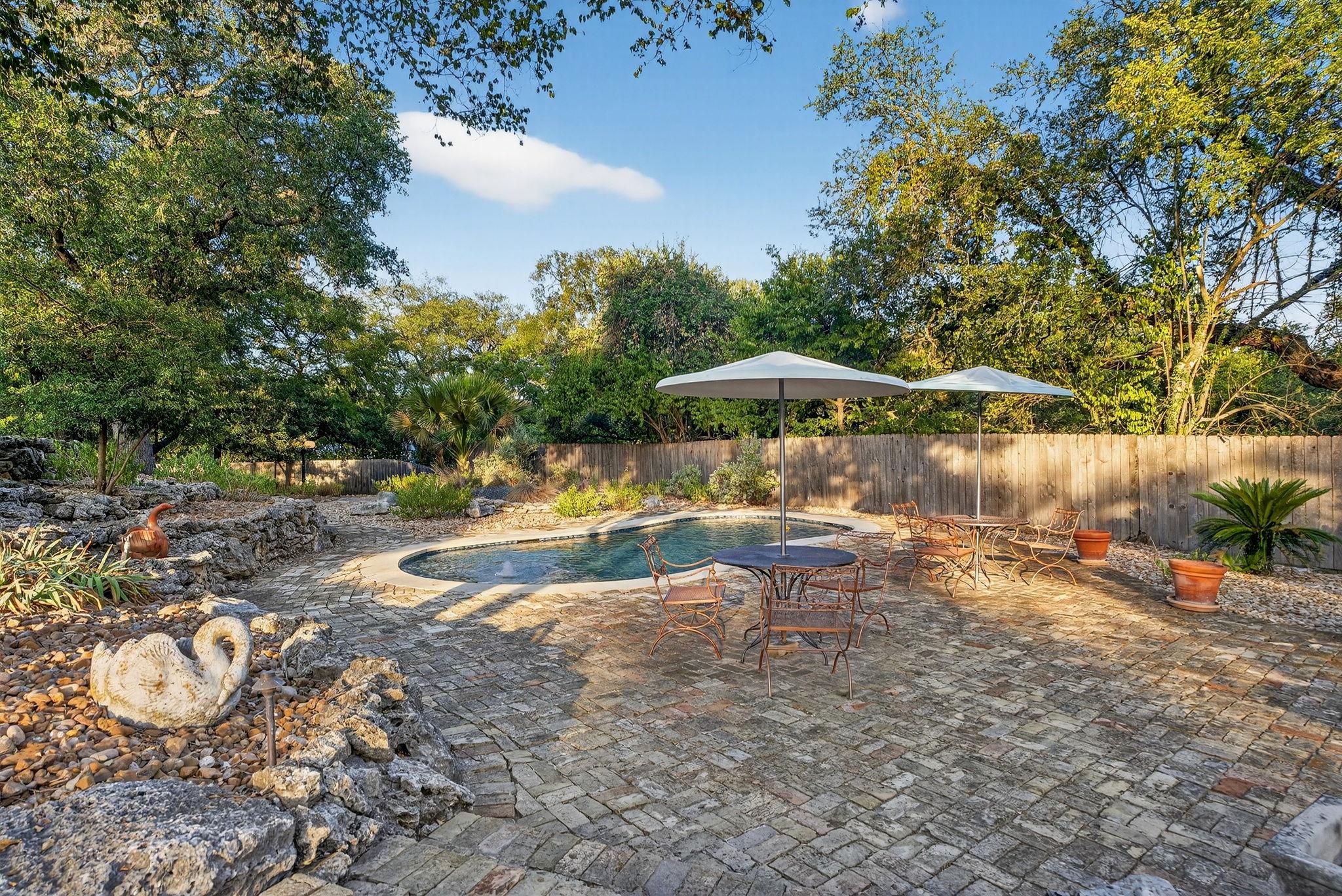 335 Veramendi St, San Marcos, TX 78666