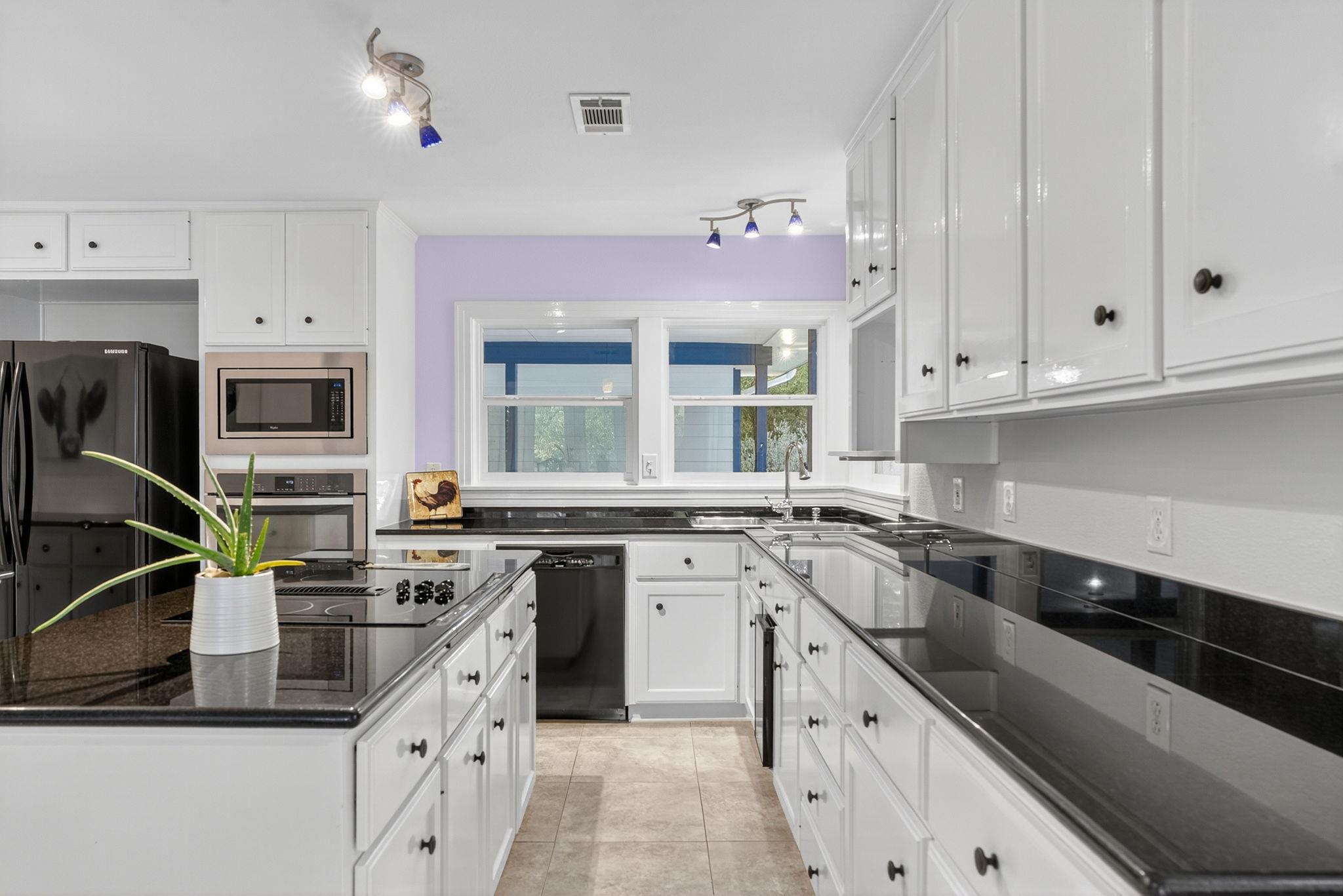 335 Veramendi St, San Marcos, TX 78666