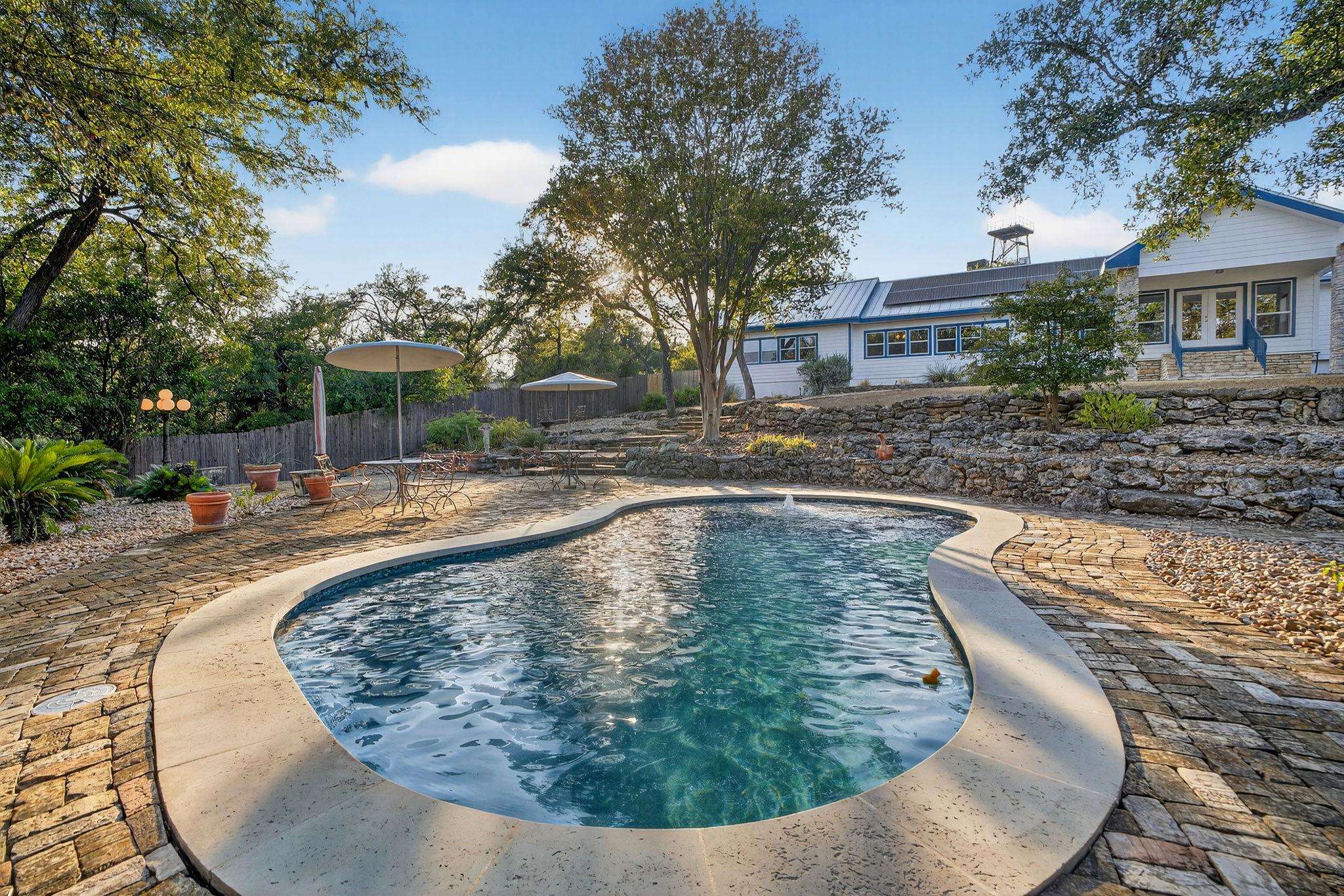 335 Veramendi St, San Marcos, TX 78666