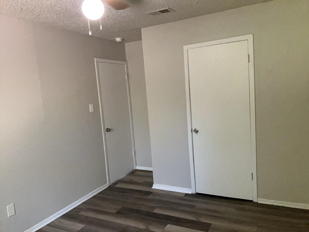 512 Lenora Dr # B, Taylor, TX 76574