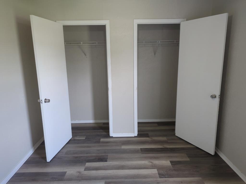 512 Lenora Dr # B, Taylor, TX 76574