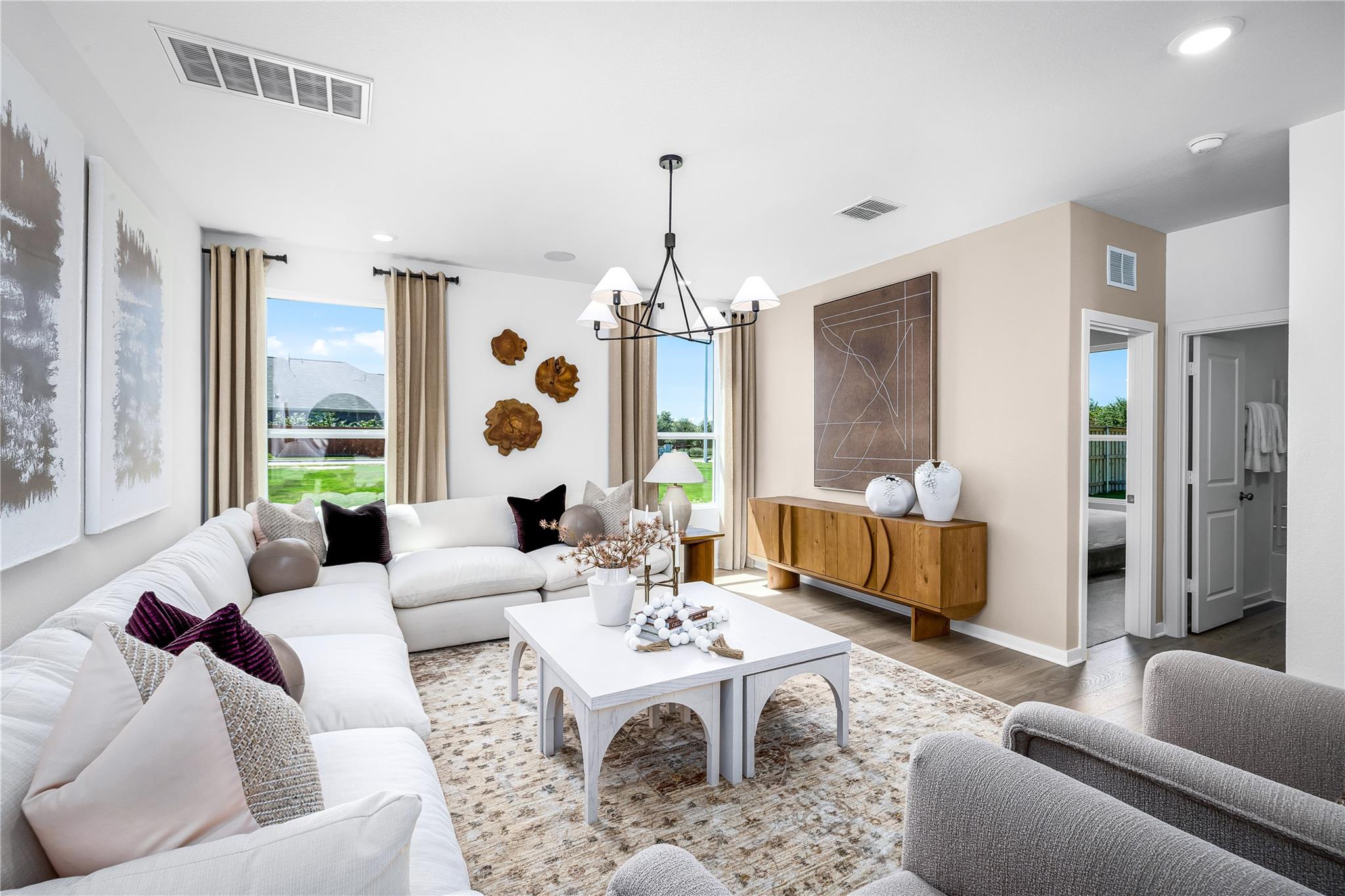 333 Sullivan Way, Elgin, TX 78621