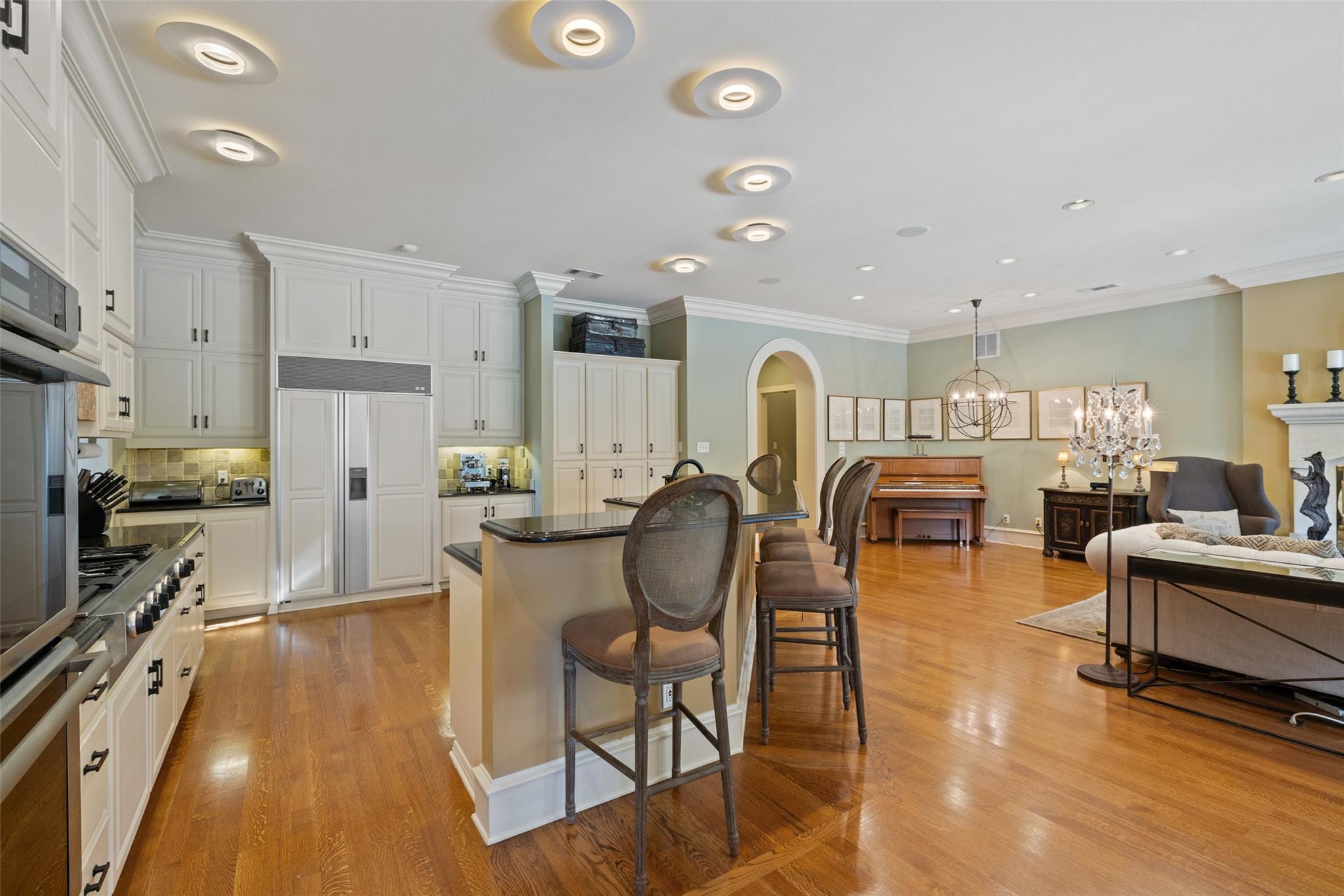 118 Lido St, Austin, TX 78734